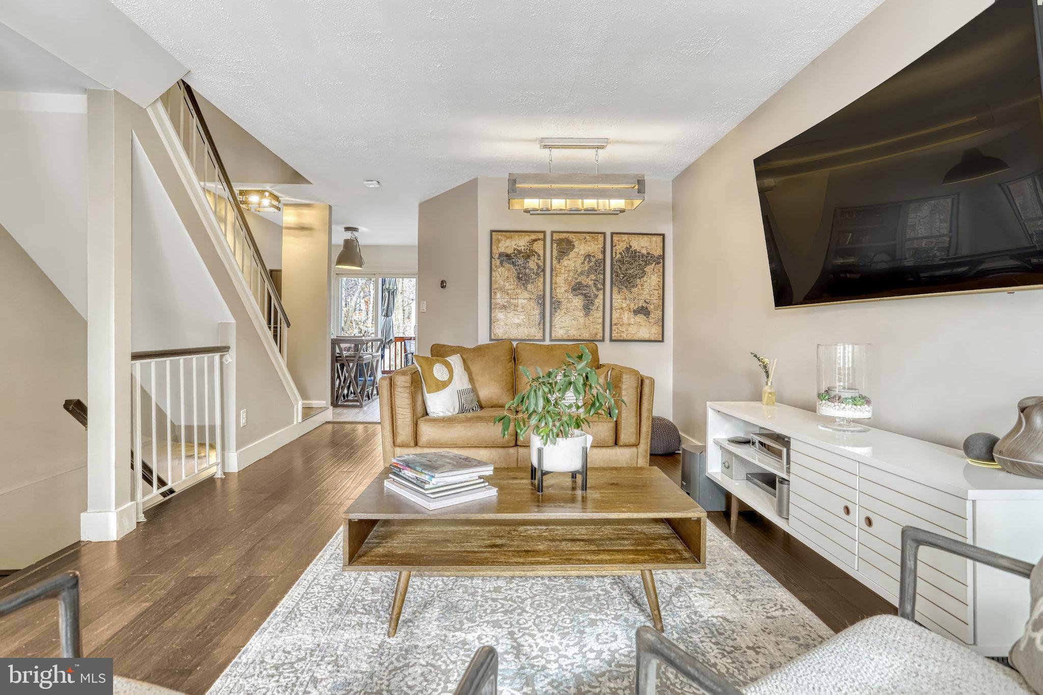 SPRINGFIELD OAKS - Residential