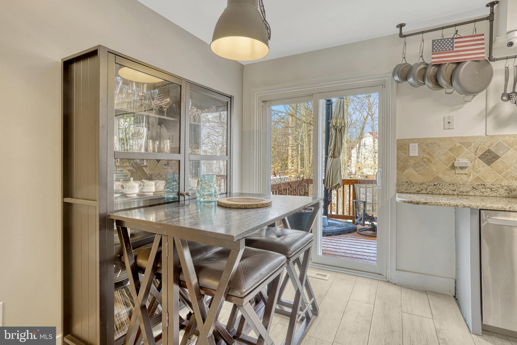 SPRINGFIELD OAKS - Residential