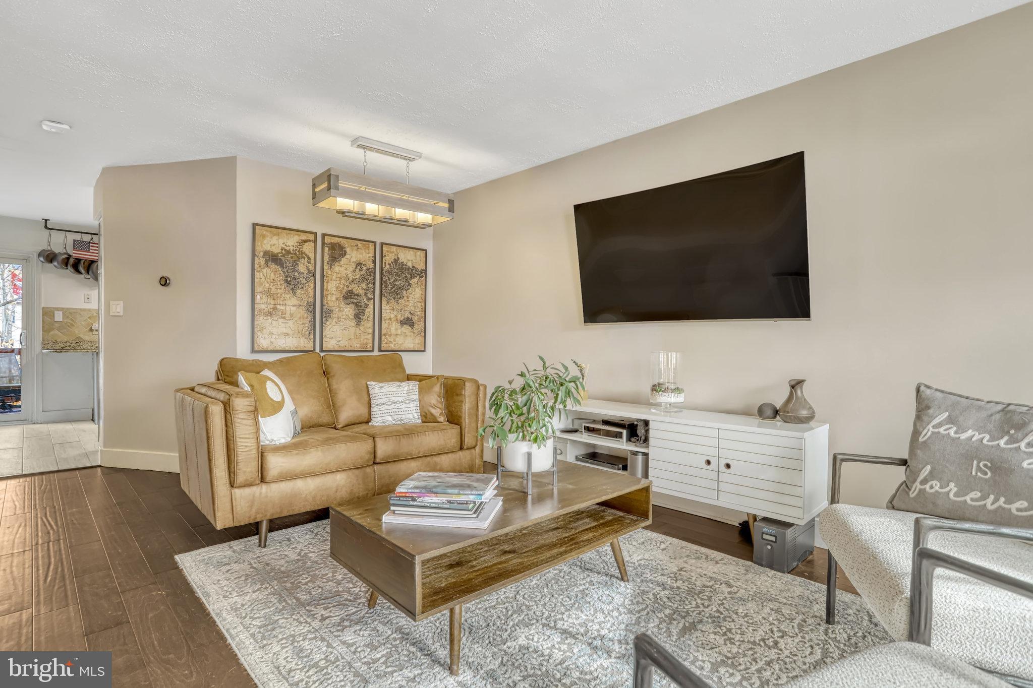 SPRINGFIELD OAKS - Residential