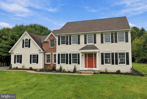 Homes For Sale - 4 Schoolhouse Lane<br/> FLEETWOOD, PA 19522