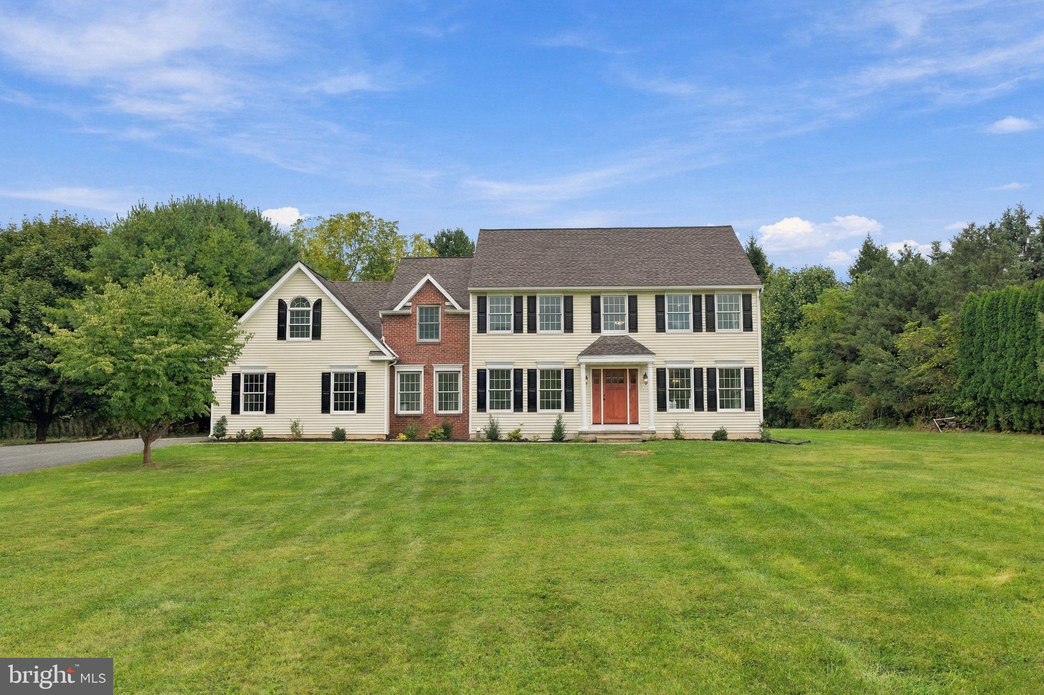 4 SCHOOLHOUSE LANE
