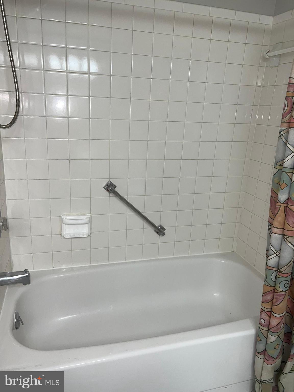 LEISURE WORLD - Residential