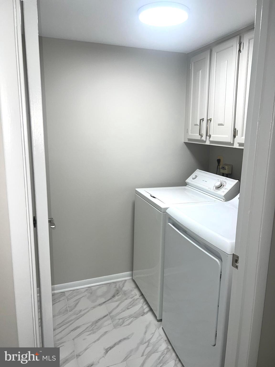 LEISURE WORLD - Residential