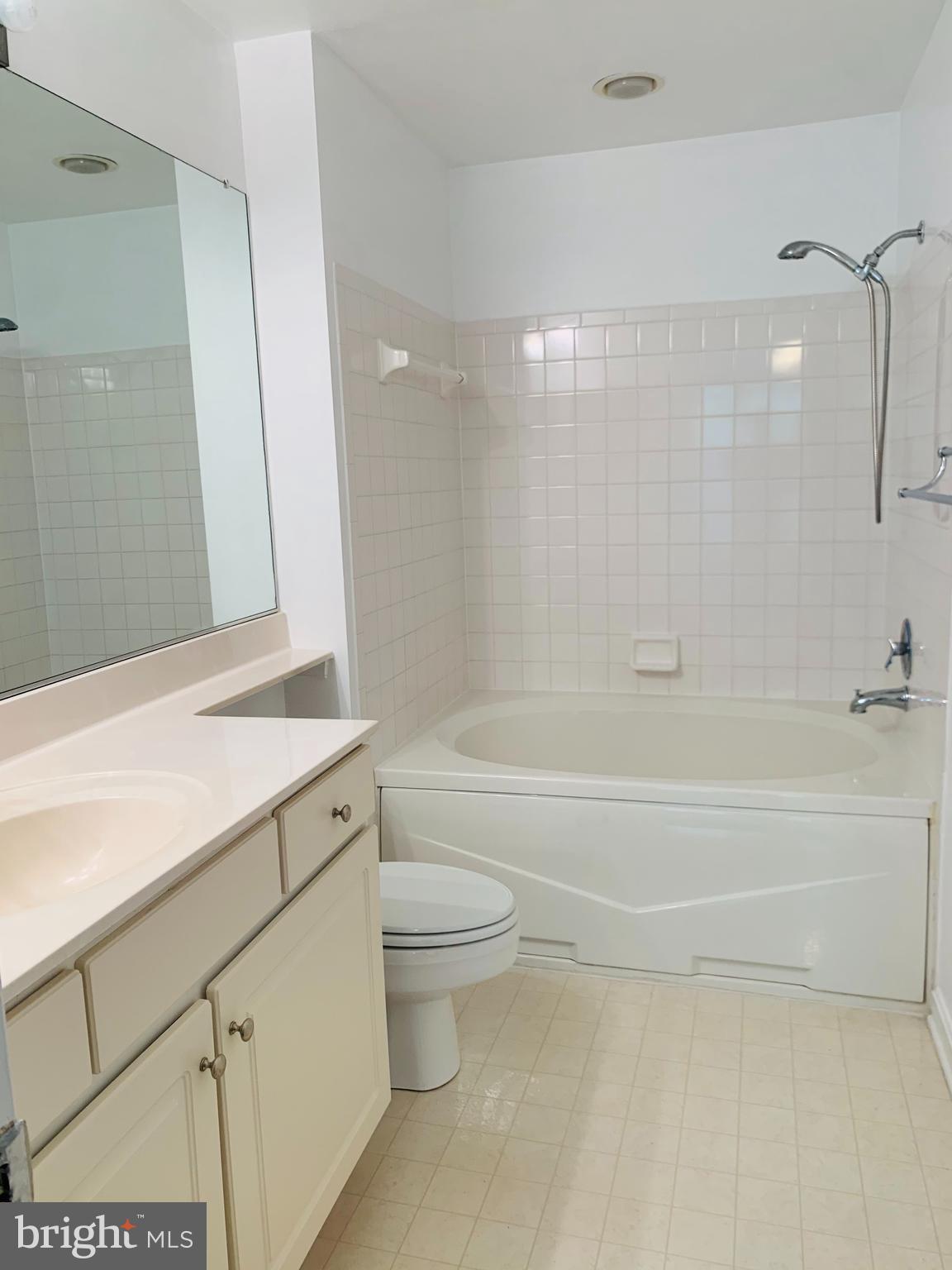 SILVERBROOK WOOD - Residential