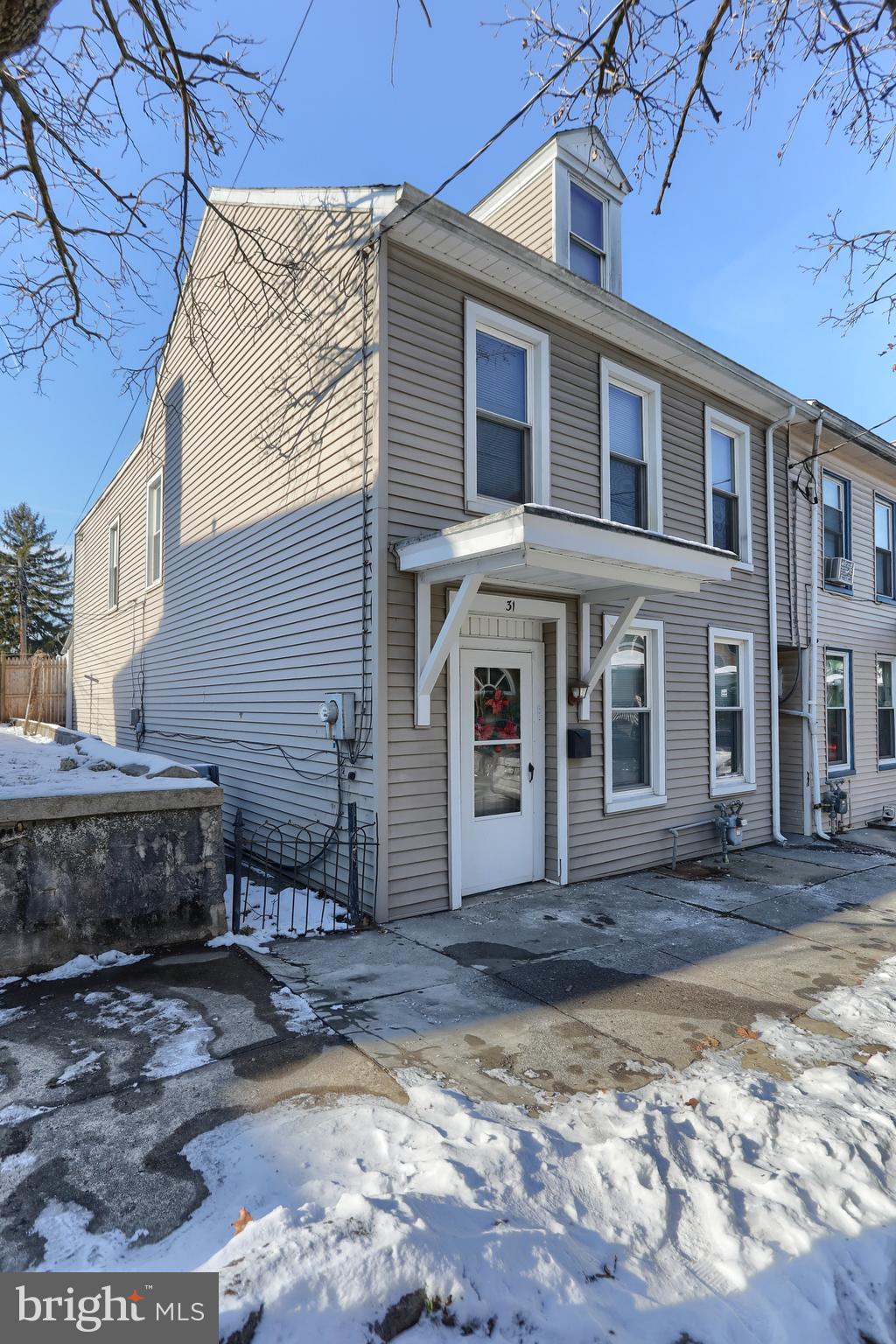 2 WARD - Residential