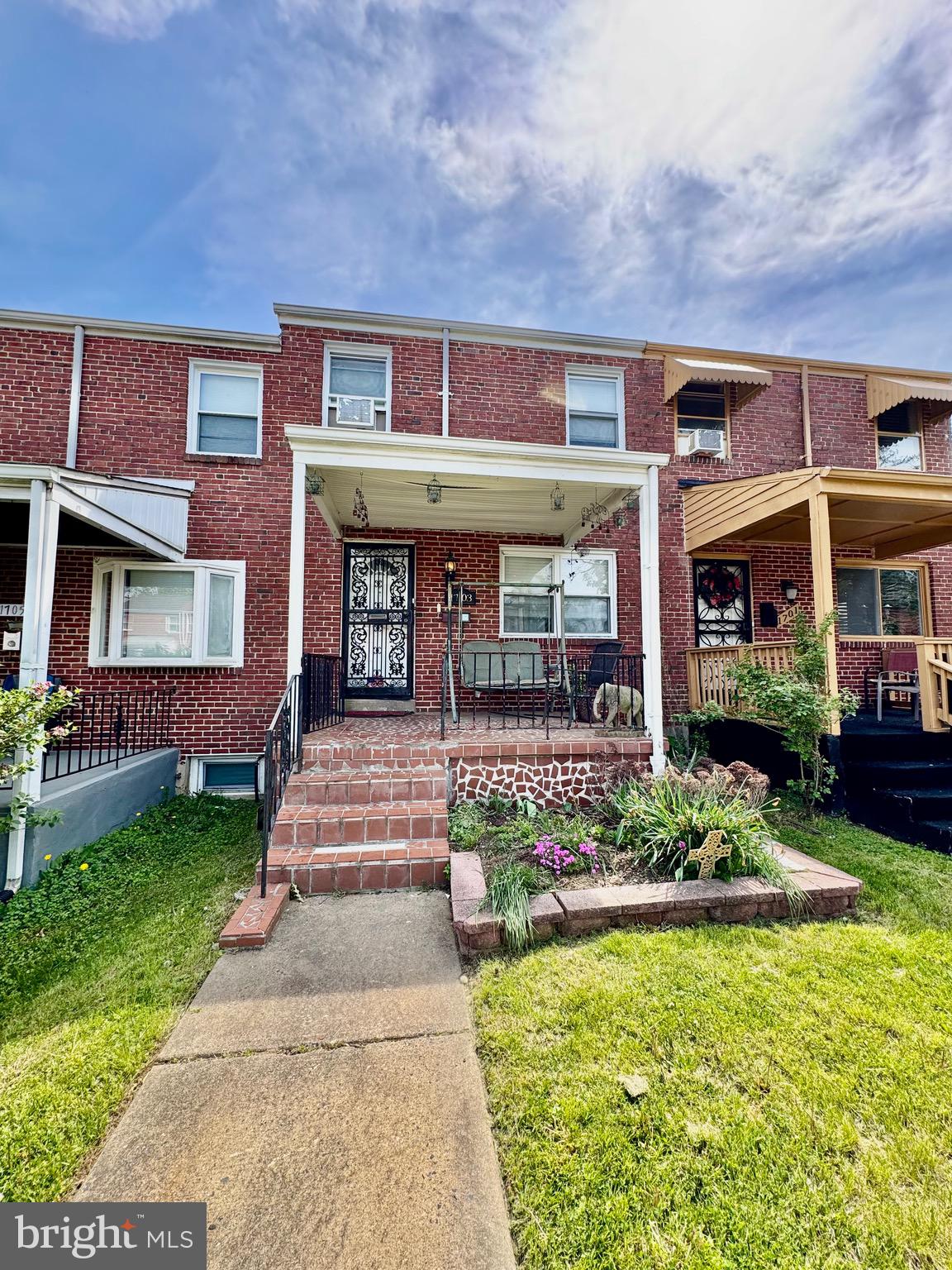 PERRING LOCH - Residential