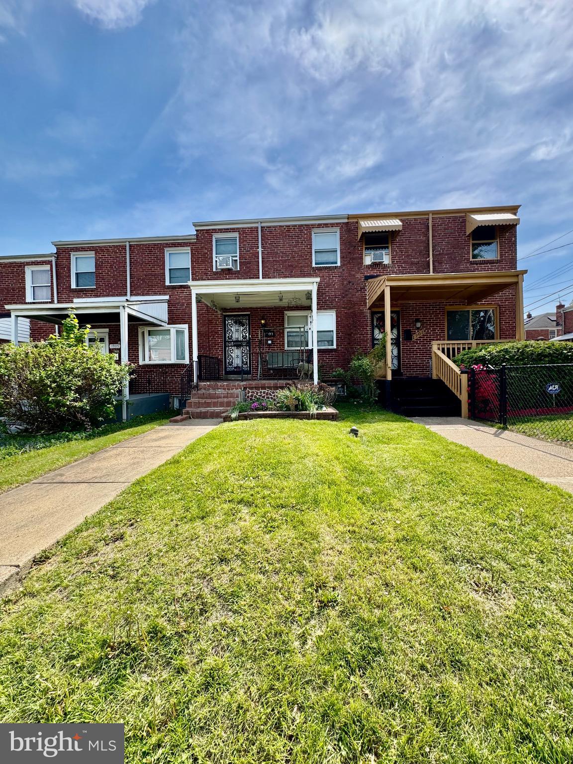 PERRING LOCH - Residential