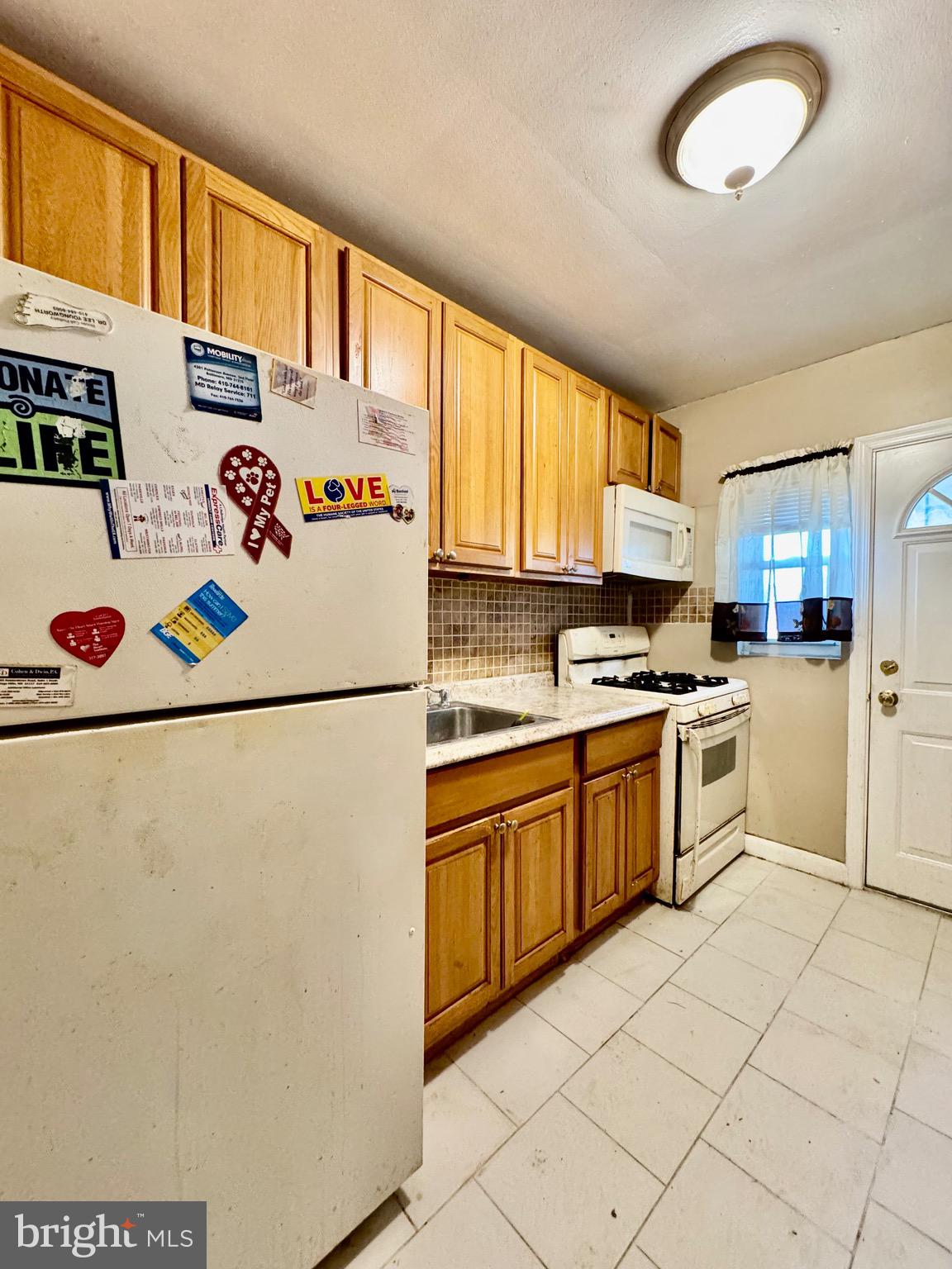 PERRING LOCH - Residential