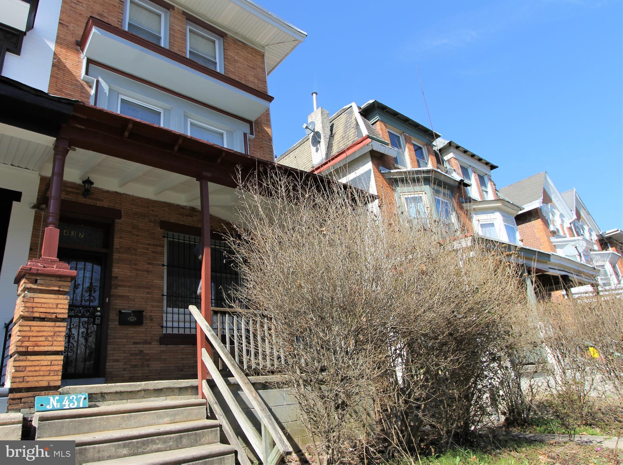 This 1st floor unit has hardwood floors, a large bedroom with large bay window, and bonus den/office connected to rear room can be used as additional storage or study! Washer dryer on site and full storage in basement.
Located in West Germantown, this unit is minutes walking distance from Queen lane train station to and from center city Philadelphia. Close to the Wissahickon trails, and minutes from Drexel University. Cat friendly with non refundable upfront fee of $250 and monthly pet fee of $50.00 per pet, limit of 2.