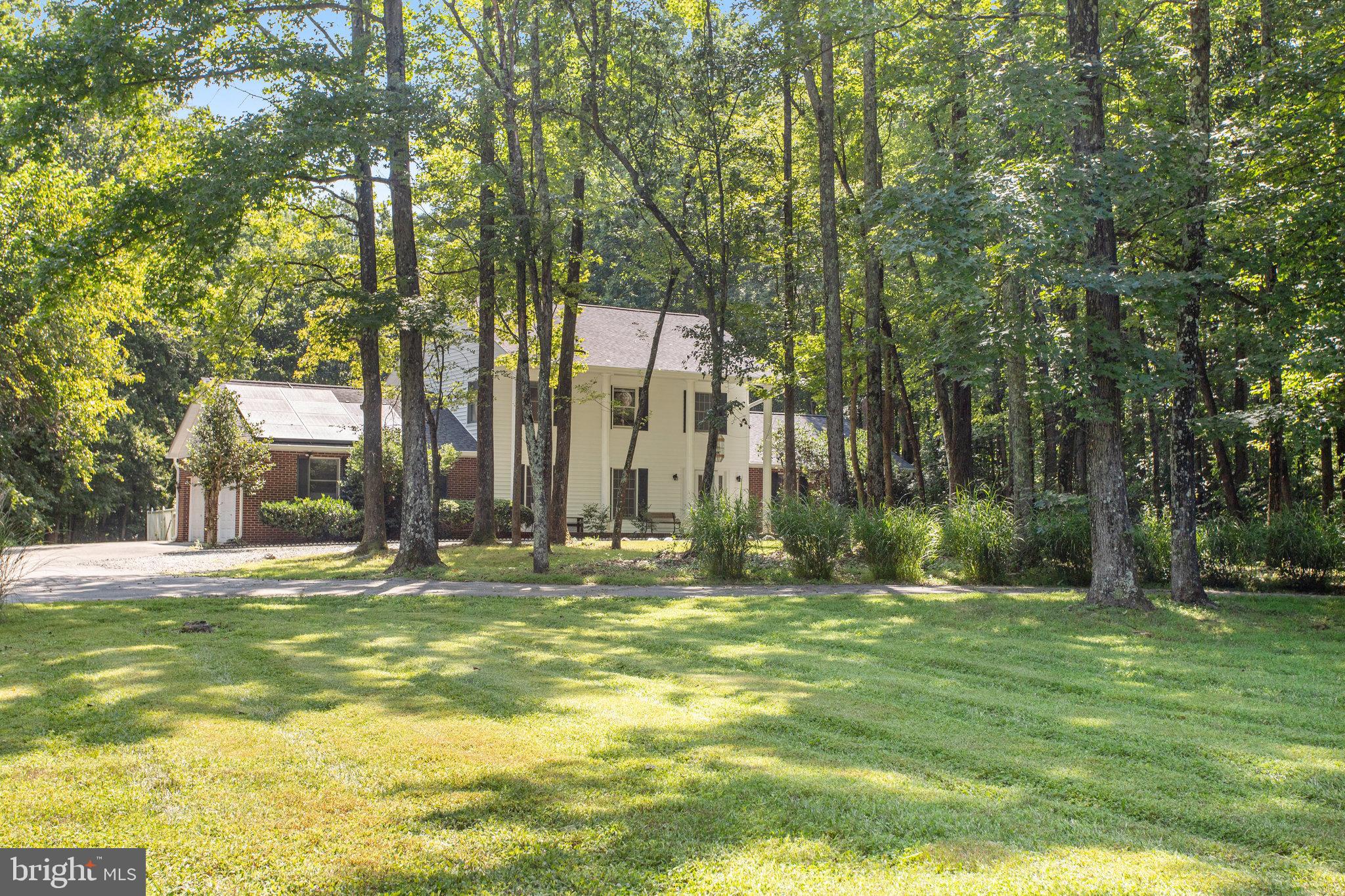 WOODMORE MEADOWS - Residential