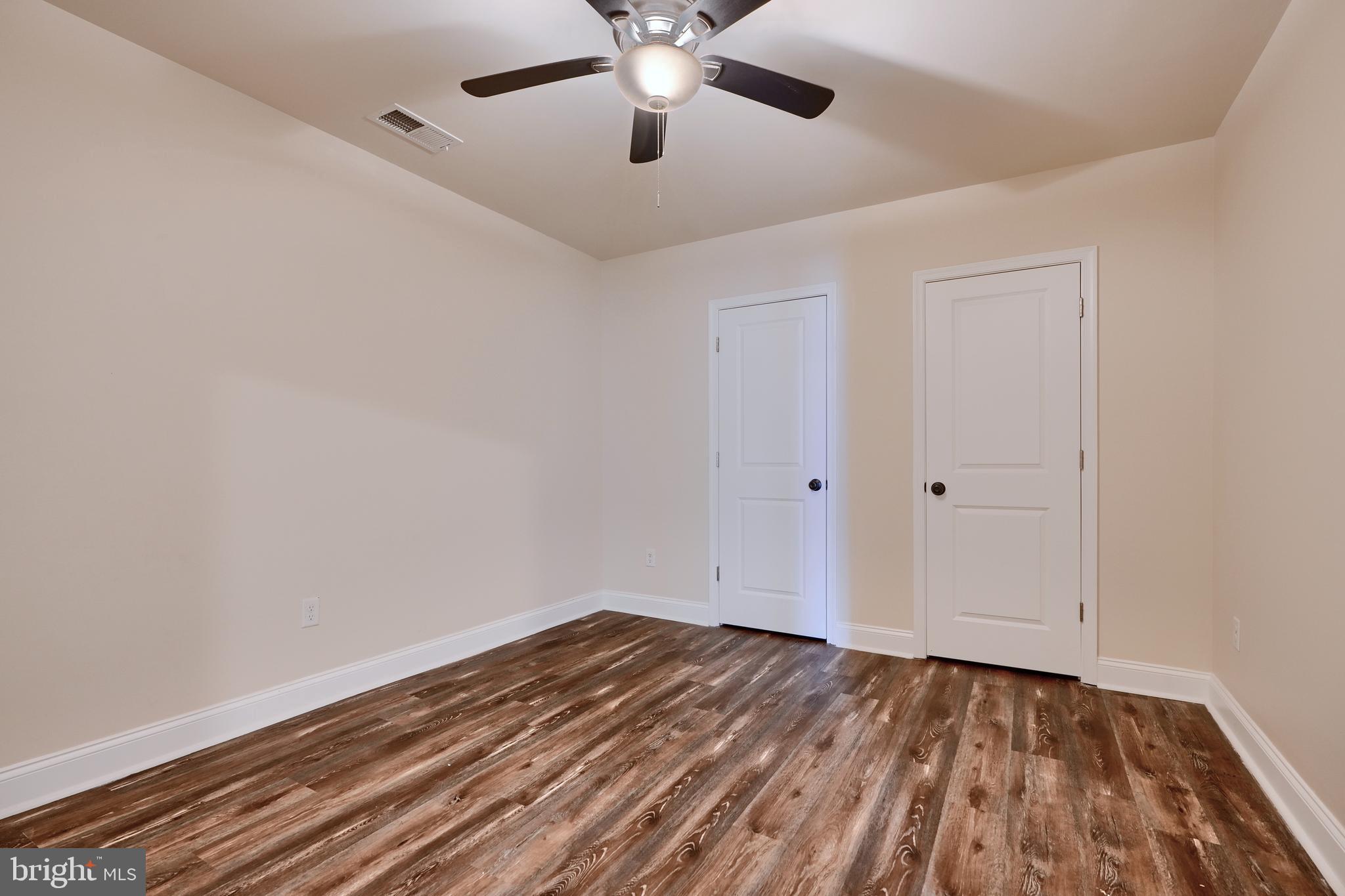 HIGHLANDTOWN - Residential