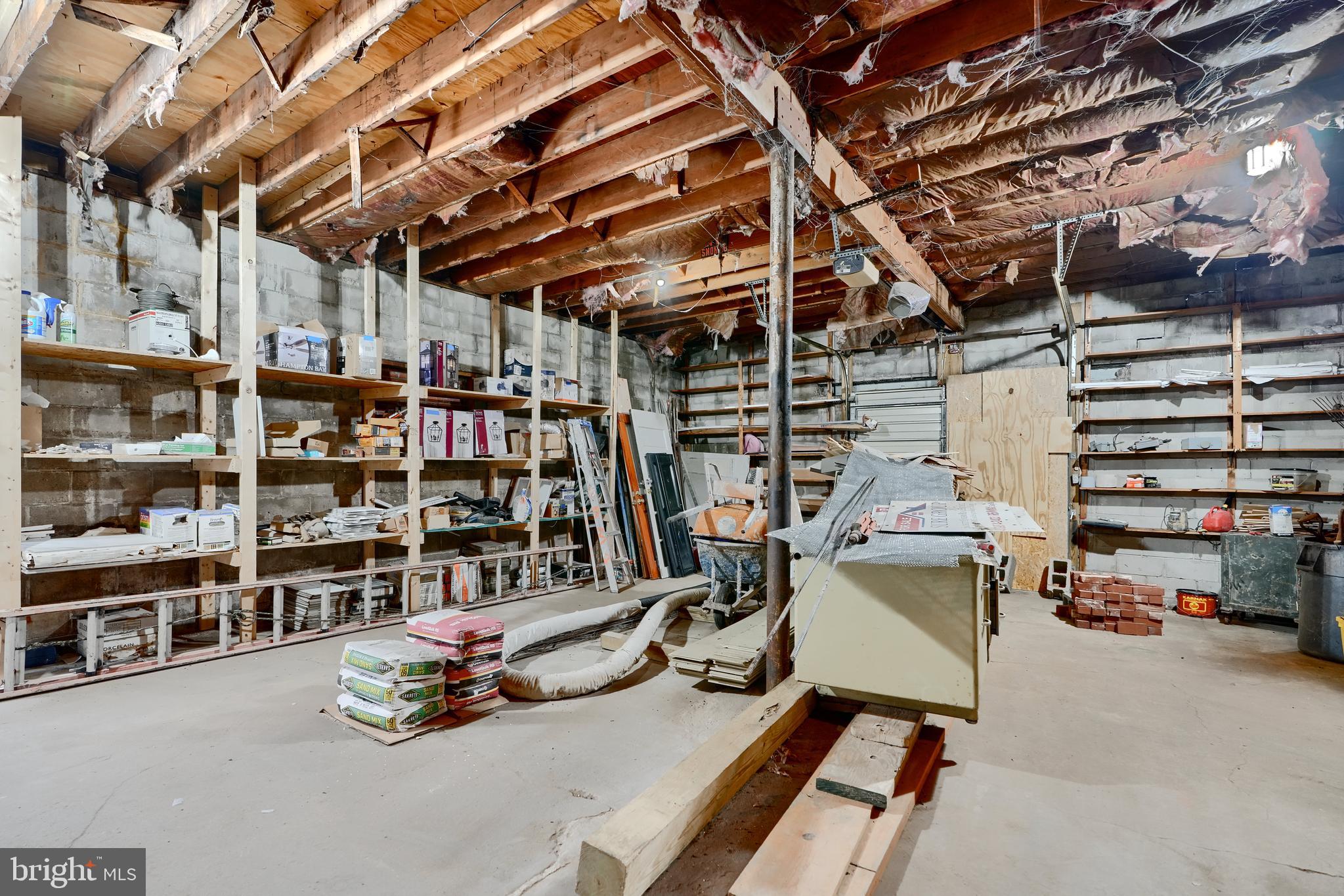 HIGHLANDTOWN - Residential