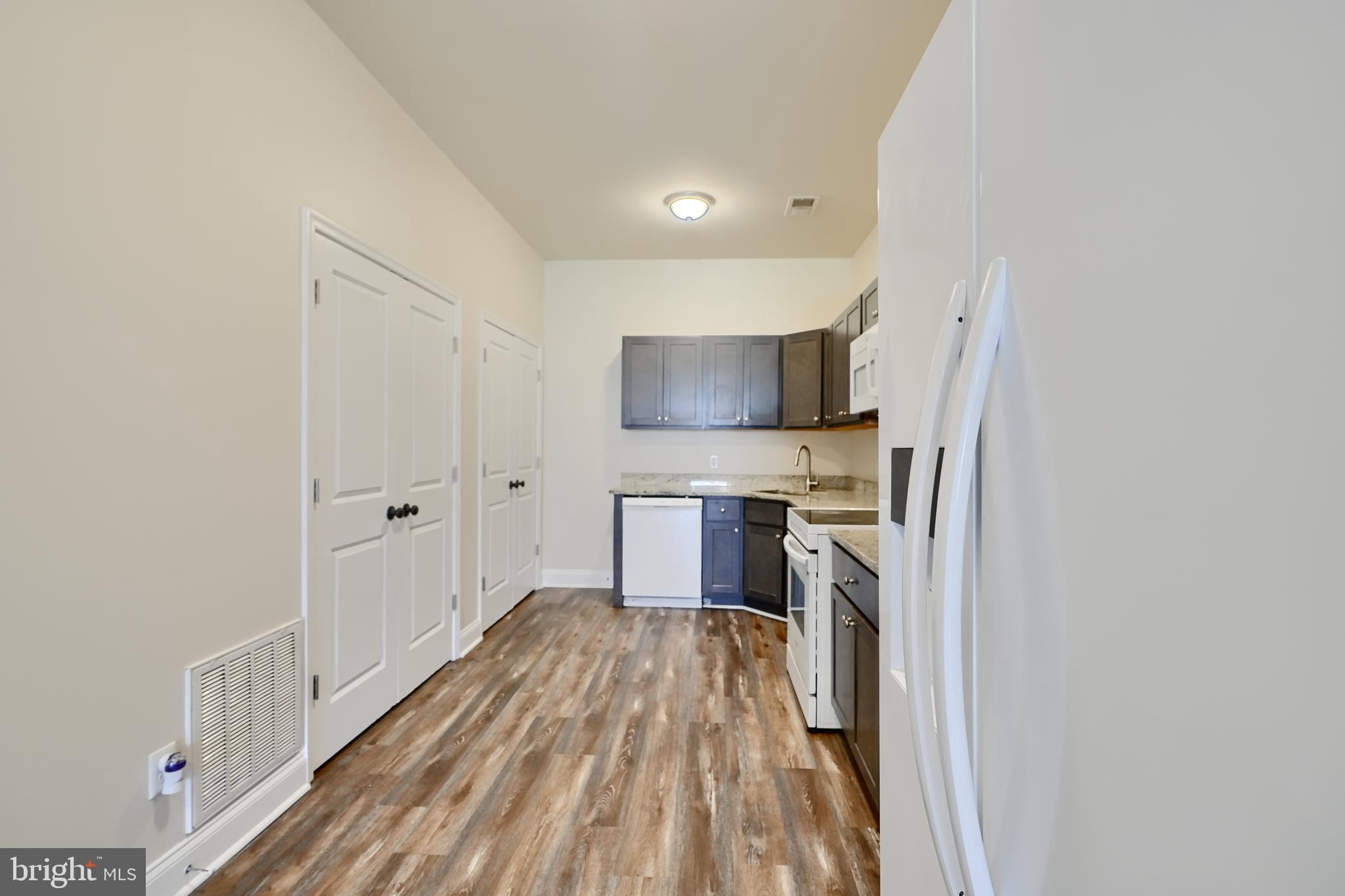 HIGHLANDTOWN - Residential