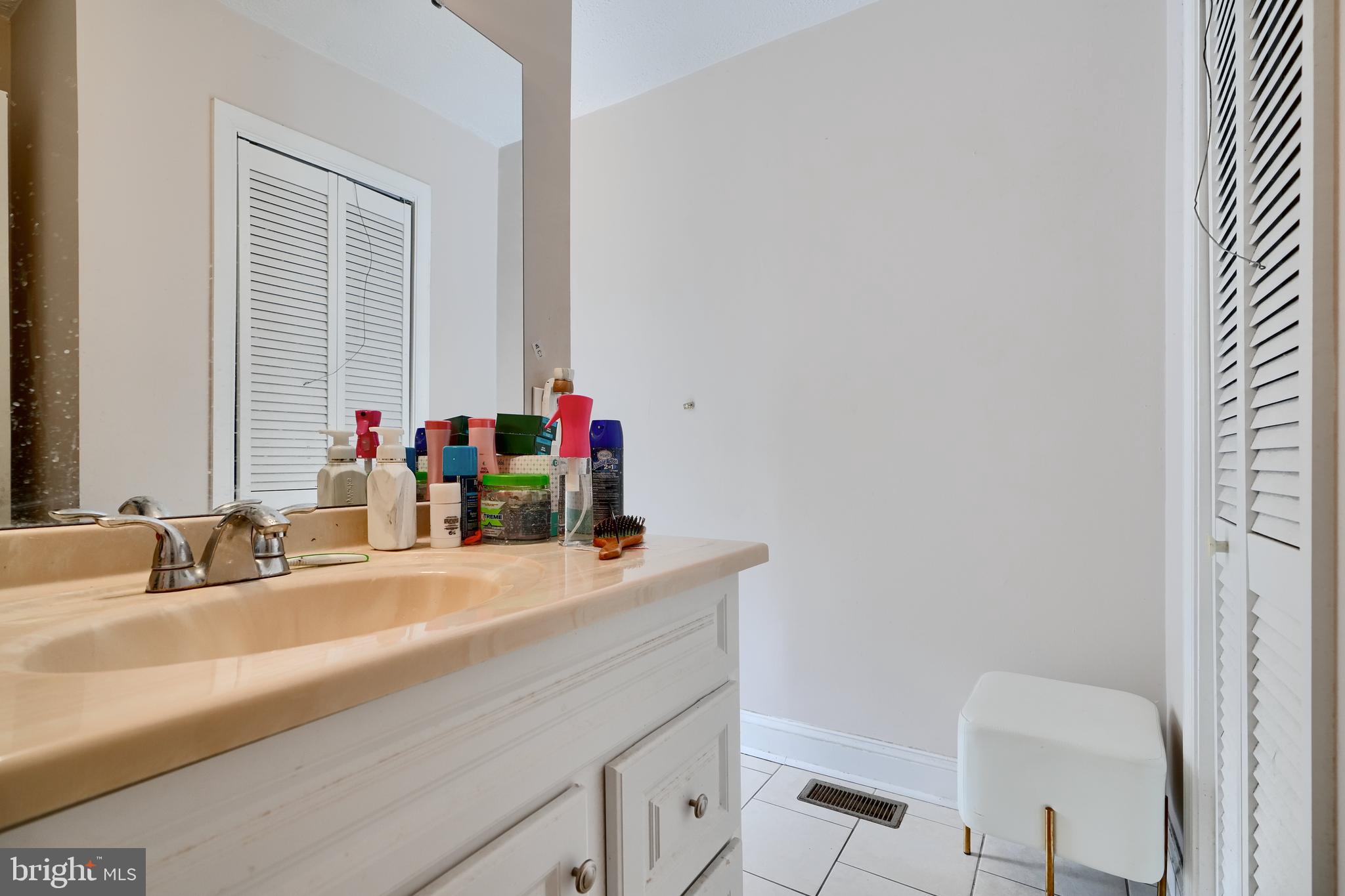 HIGHLANDTOWN - Residential