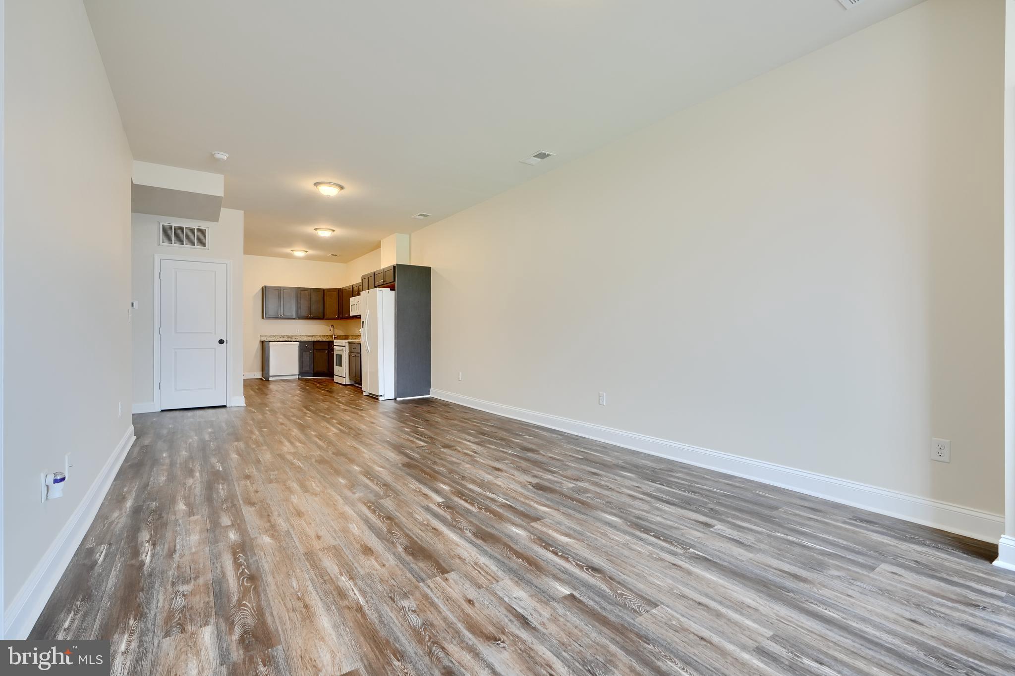 106 S HAVEN STREET