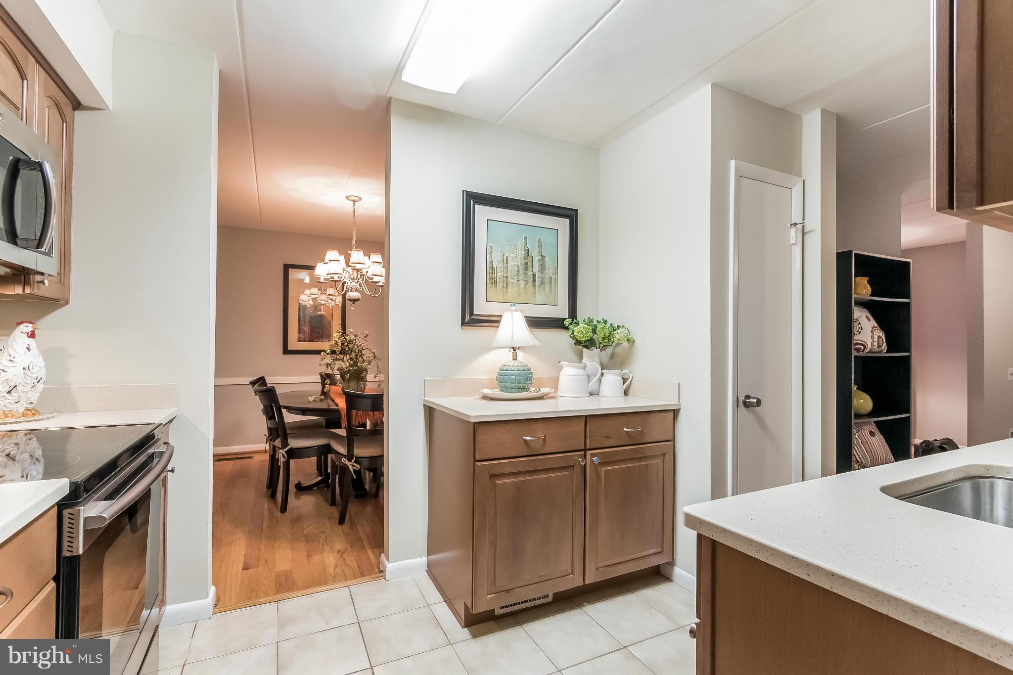 BEVERLY HILLS - Residential