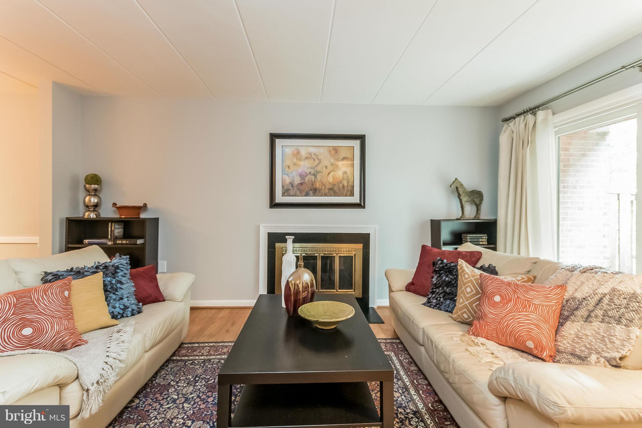 BEVERLY HILLS - Residential