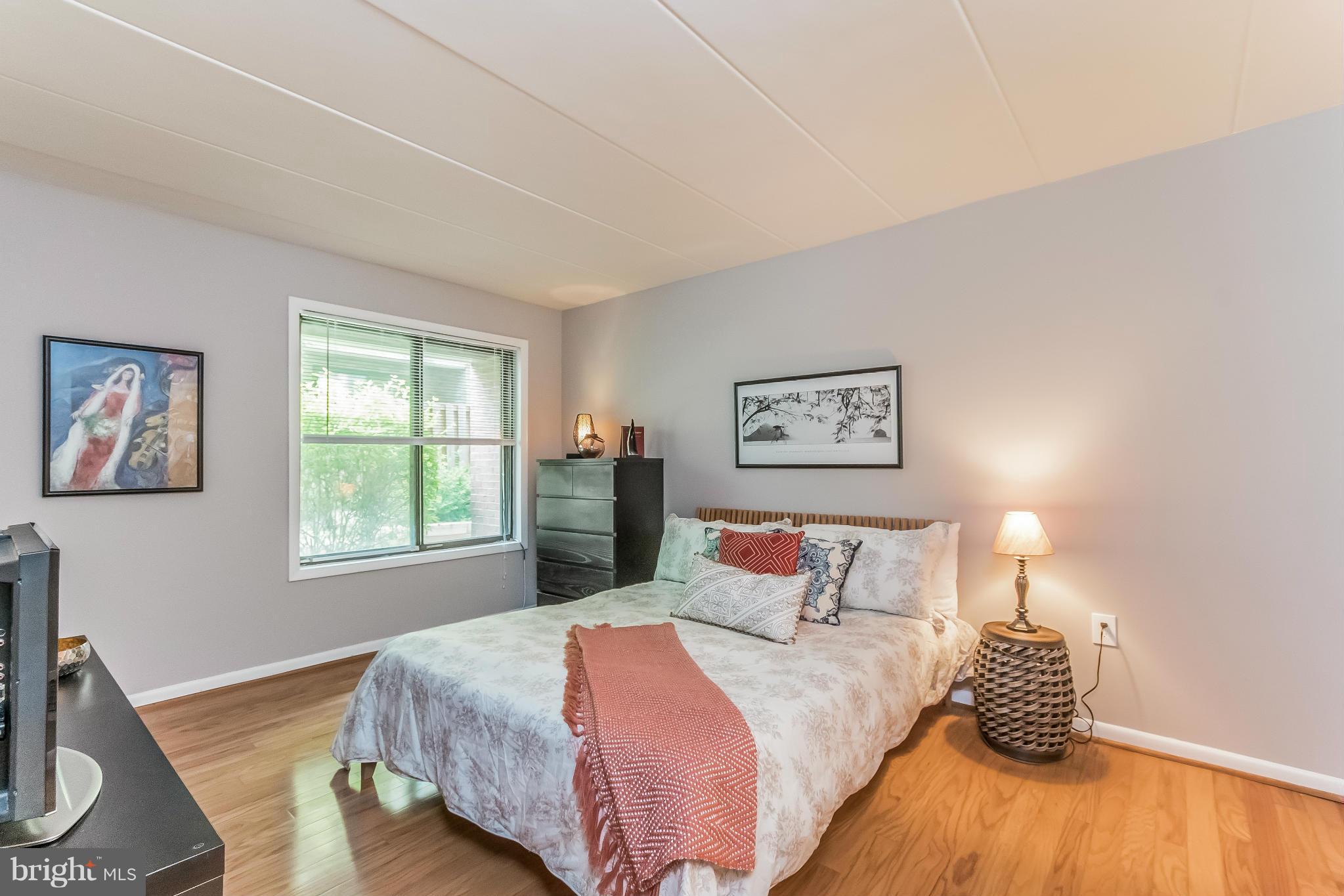 BEVERLY HILLS - Residential