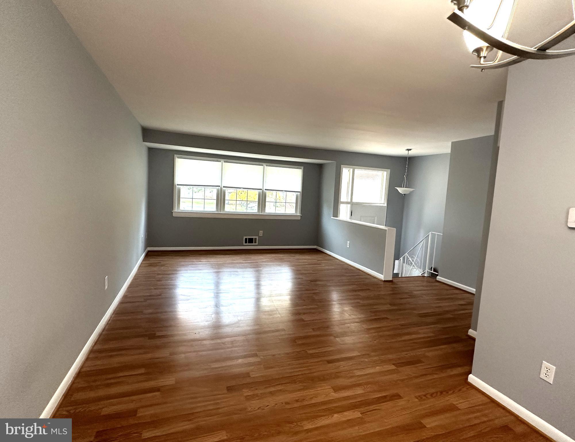 FOREST KNOLLS - Residential