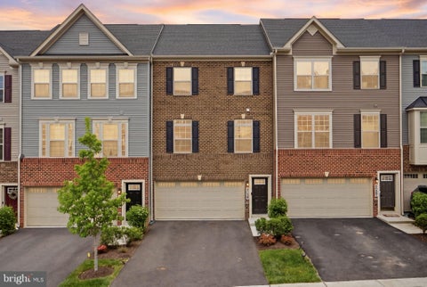 Townhouse For Sale - 9029 Waller Tree Way<br/> UPPER MARLBORO, MD 20772