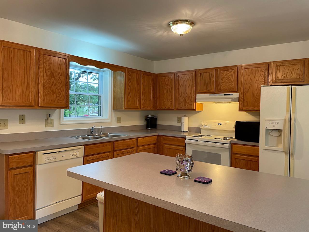 FOREST HEIGHTS - Residential