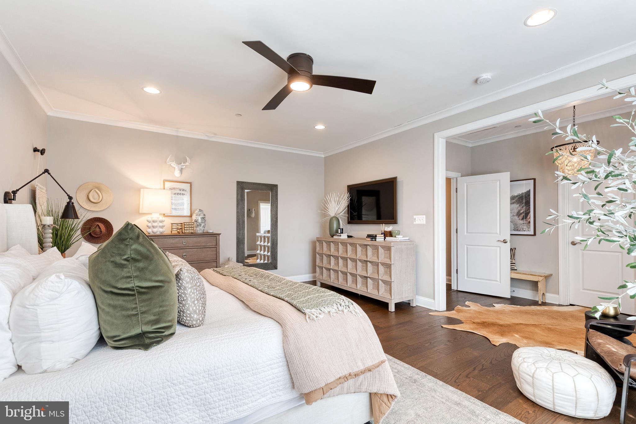 BRIAR KNOLL - Residential