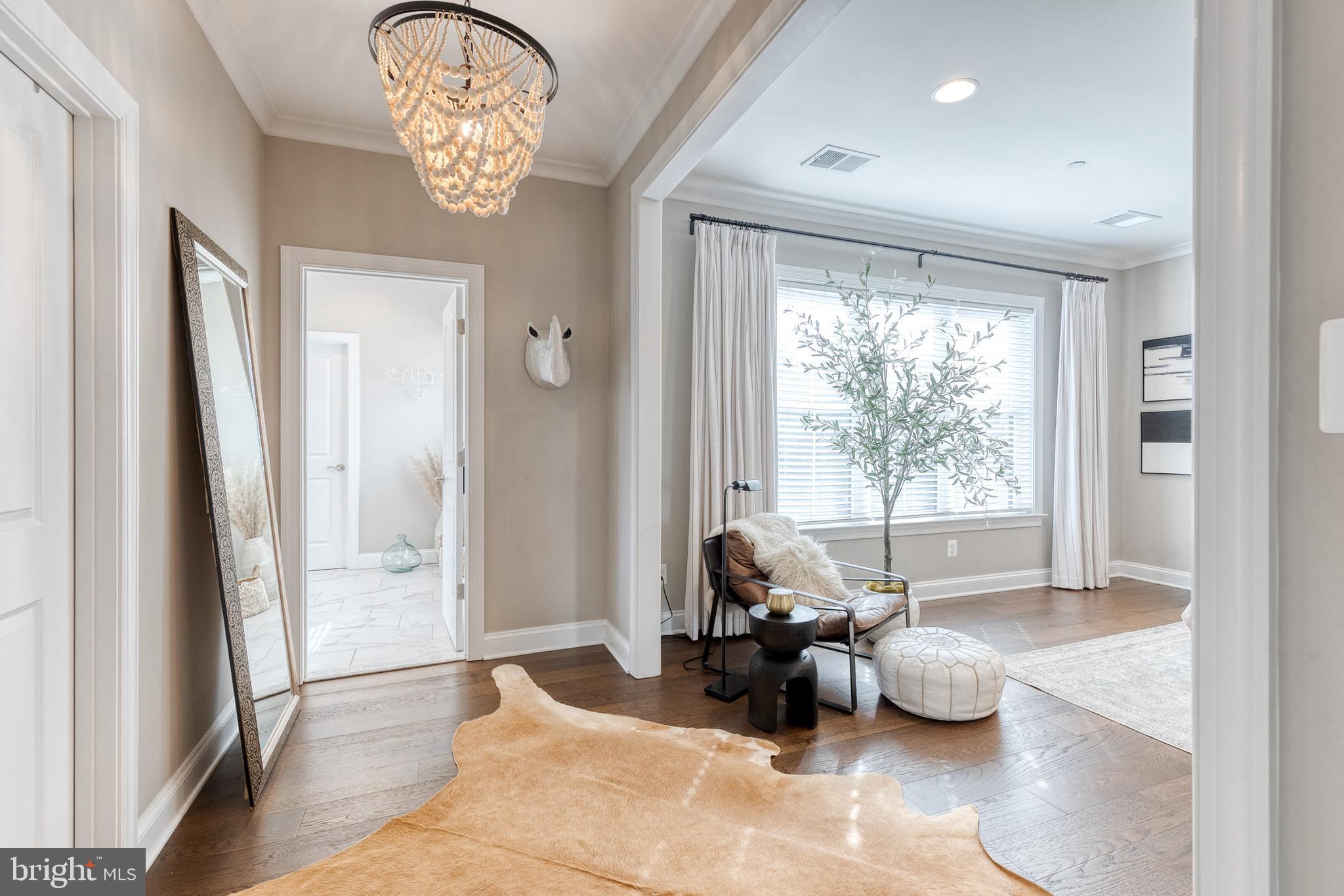 BRIAR KNOLL - Residential