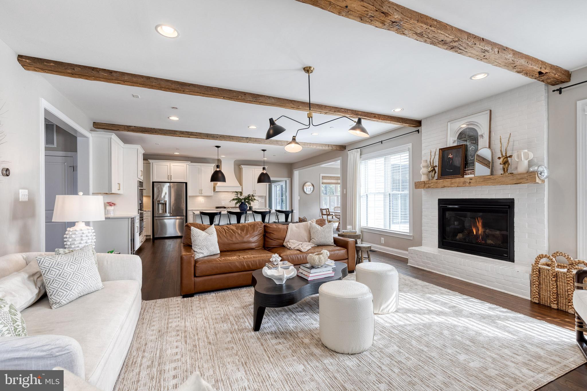 BRIAR KNOLL - Residential