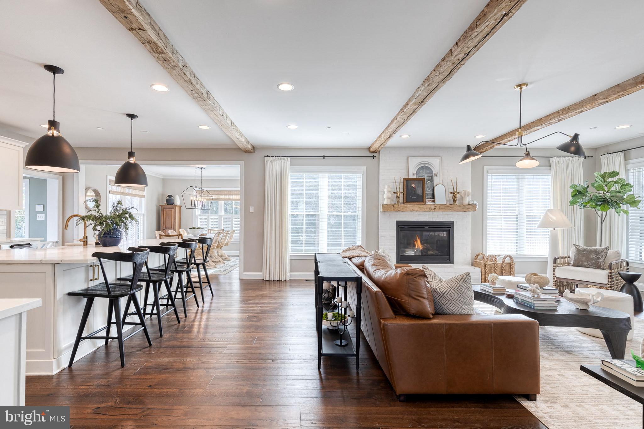 BRIAR KNOLL - Residential