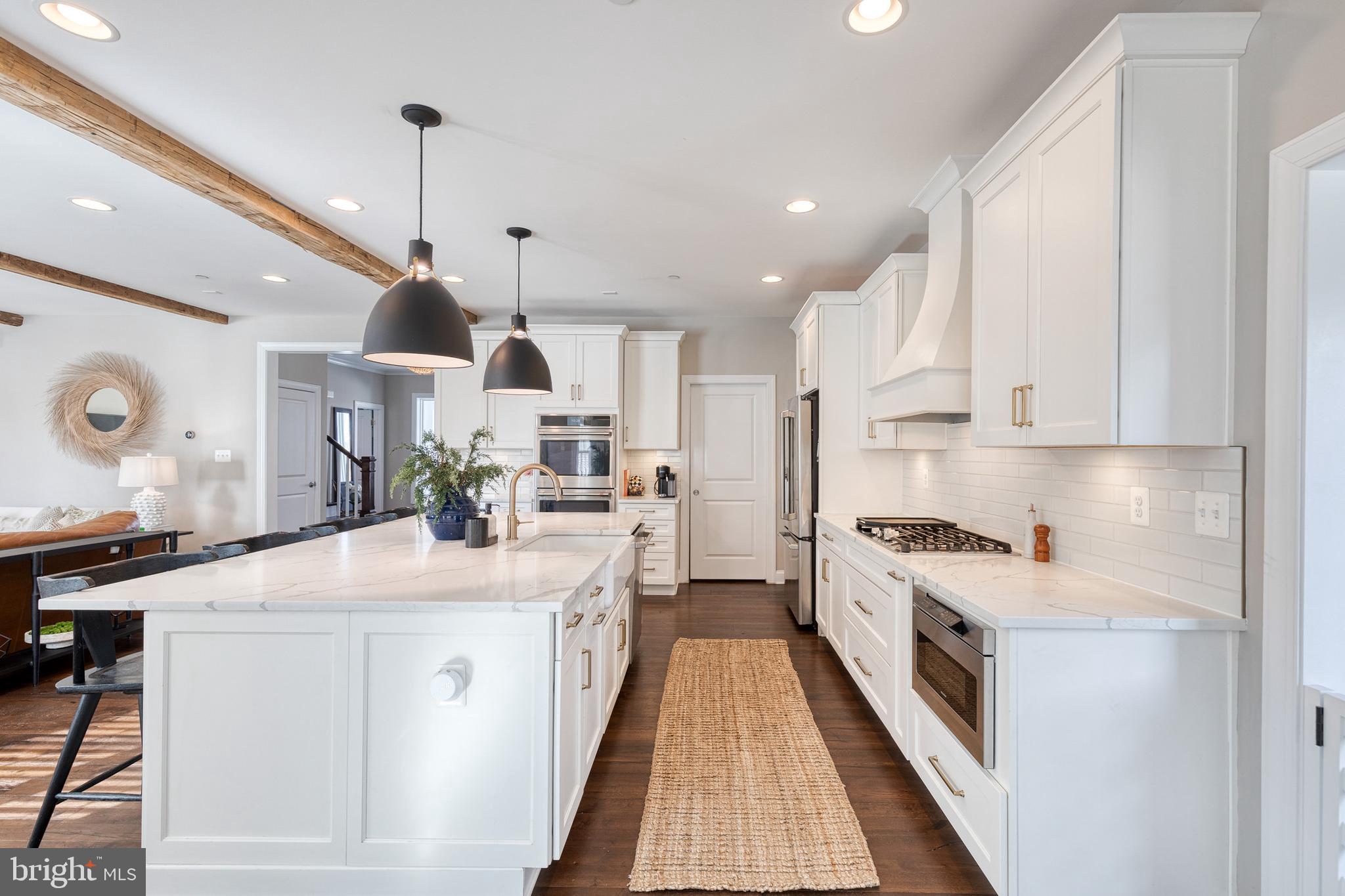 BRIAR KNOLL - Residential