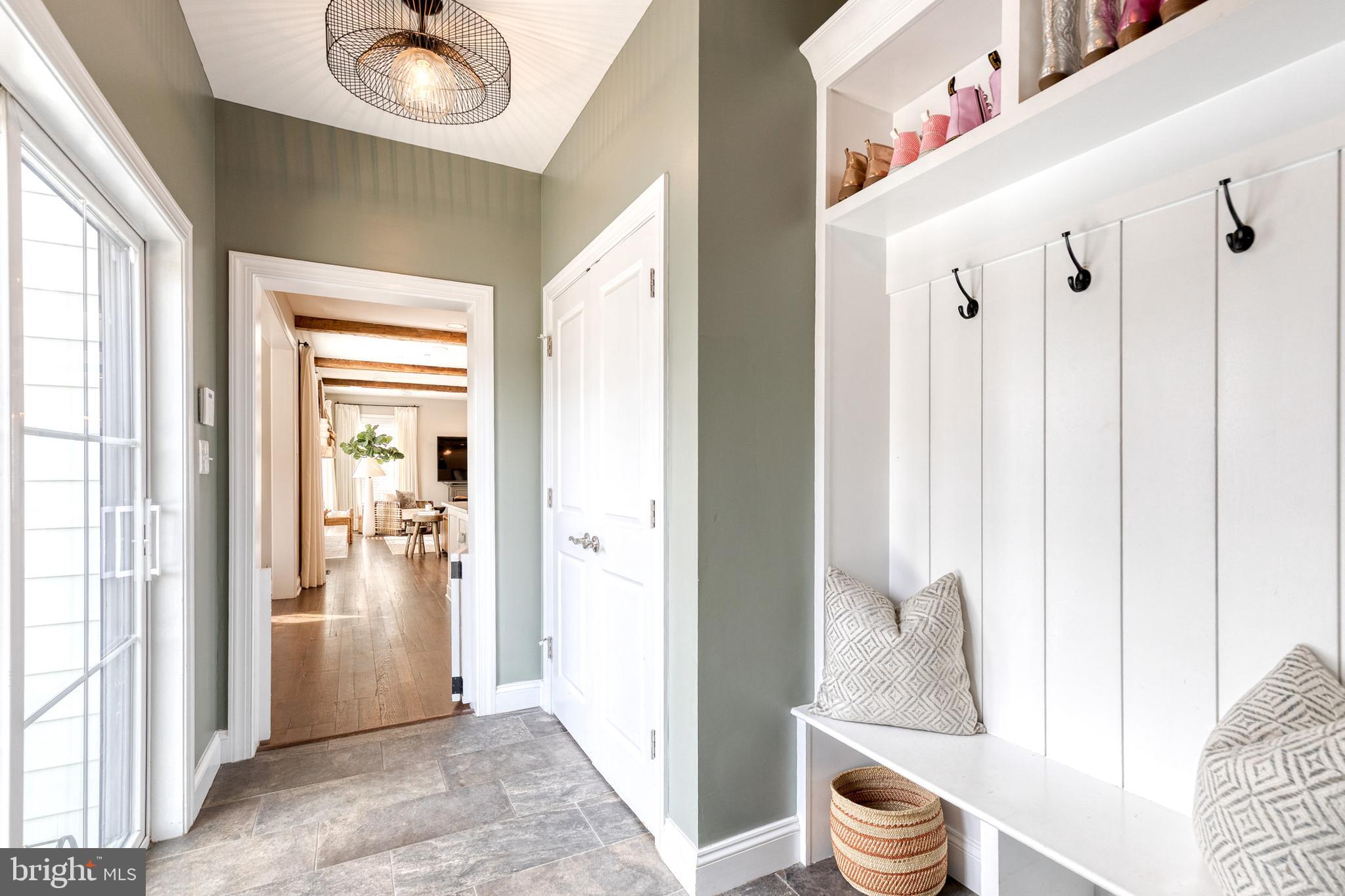 BRIAR KNOLL - Residential