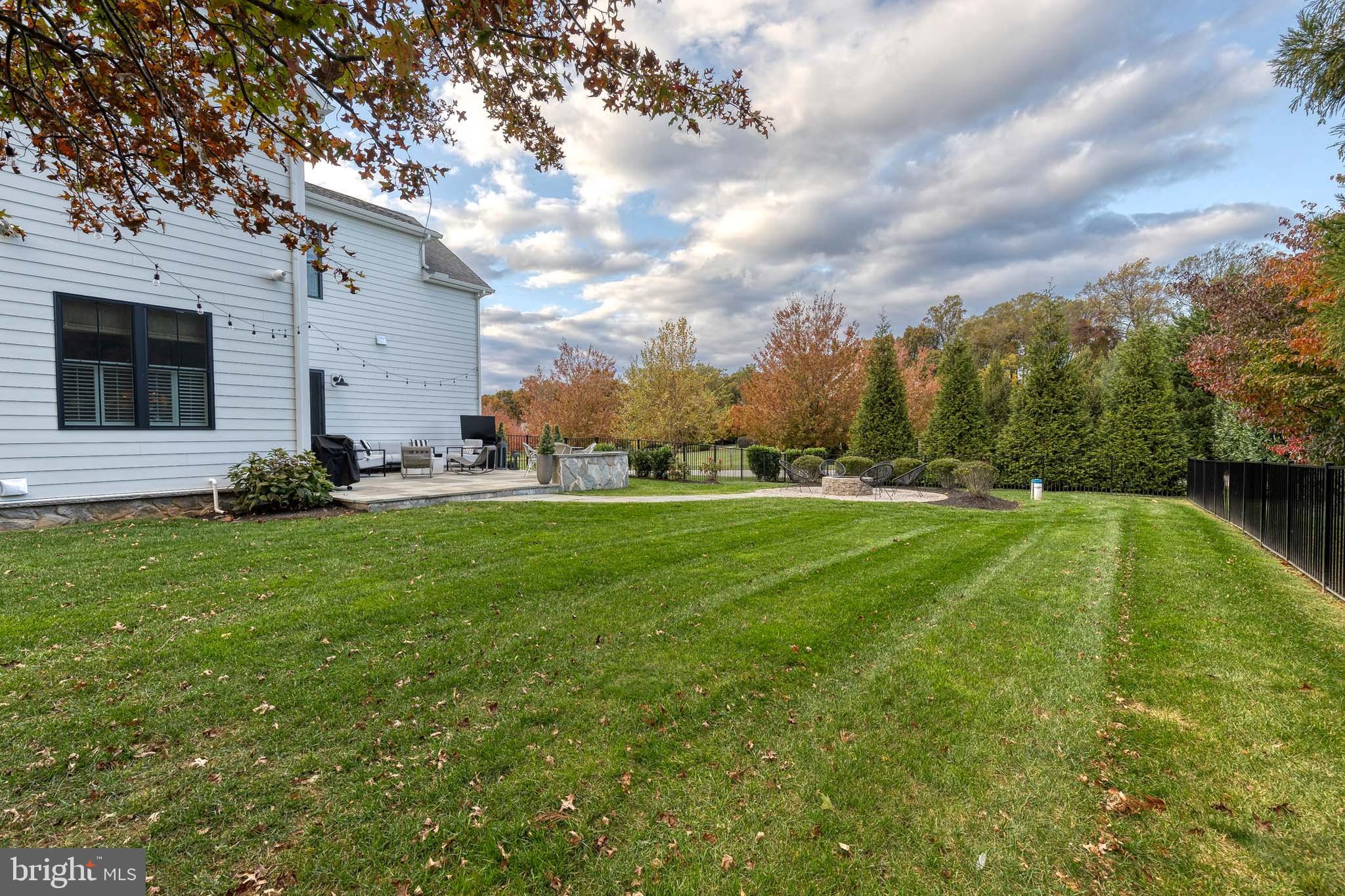 BRIAR KNOLL - Residential