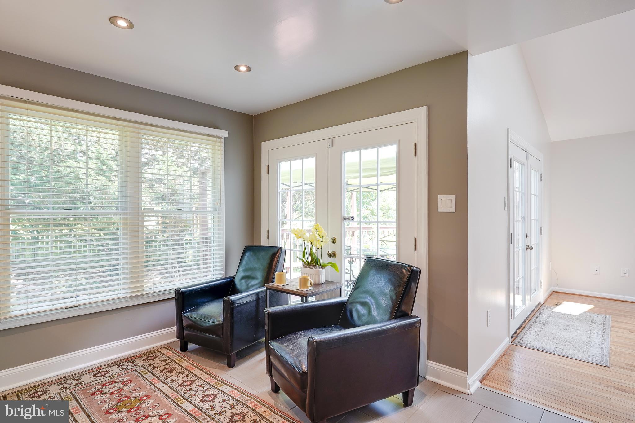 STONEGATE - Residential