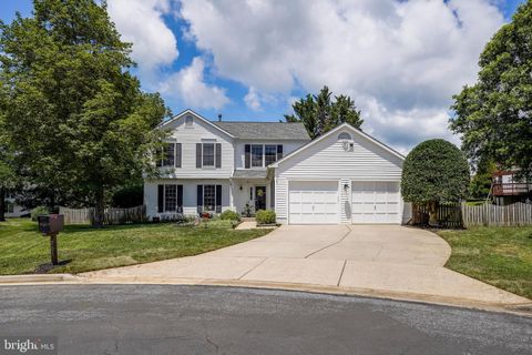Photo of 701 Stratford Manor Terrace, SILVER SPRING, MD 20905 (MLS # MDMC2191358)