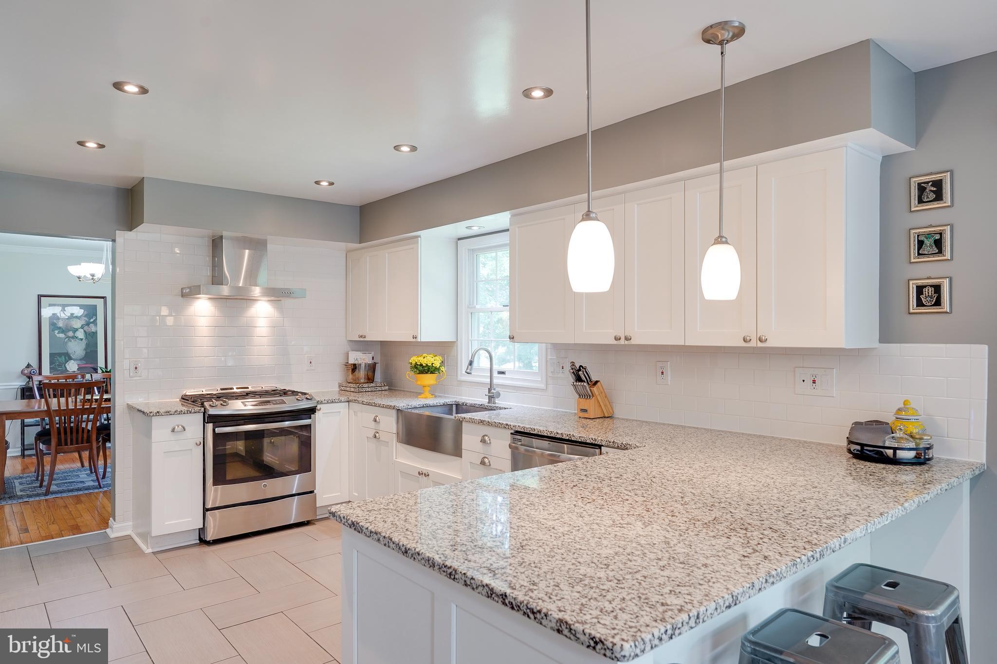 STONEGATE - Residential