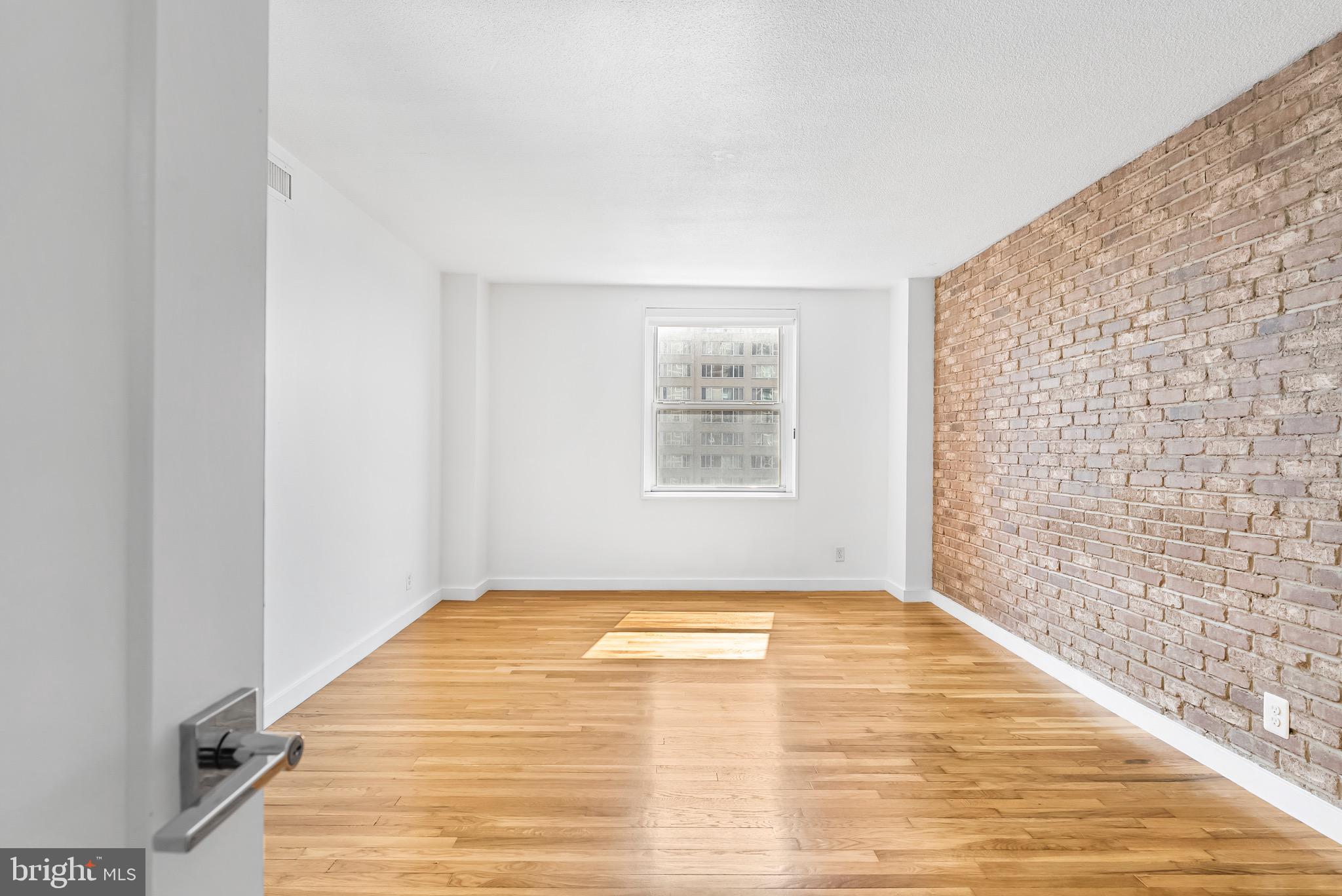 MOUNT VERNON PLACE HISTORIC DISTRICT - Residential