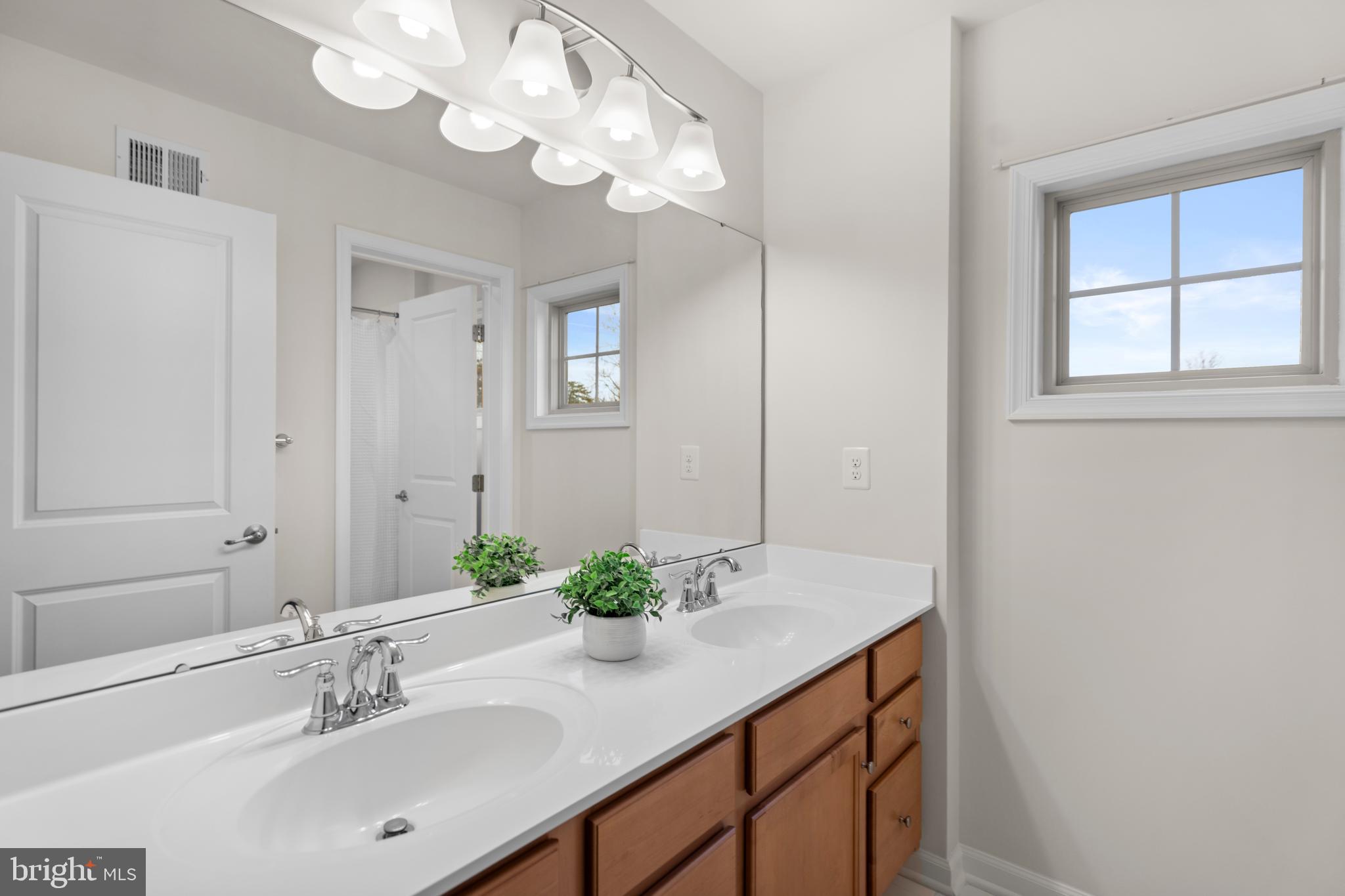 WEST RIDGE - Residential