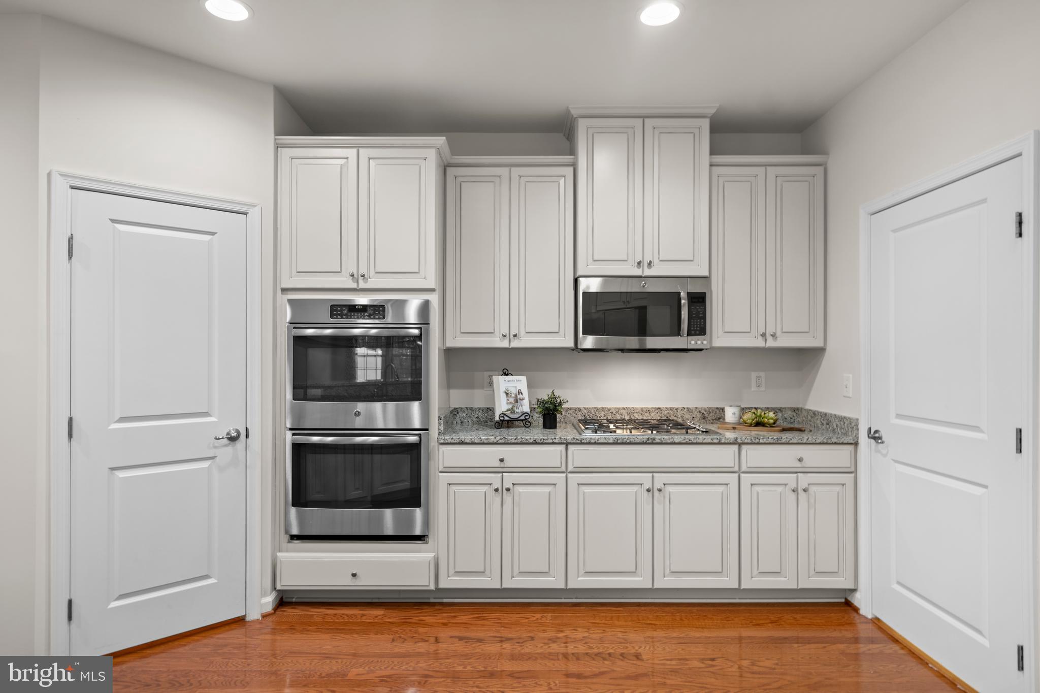 WEST RIDGE - Residential