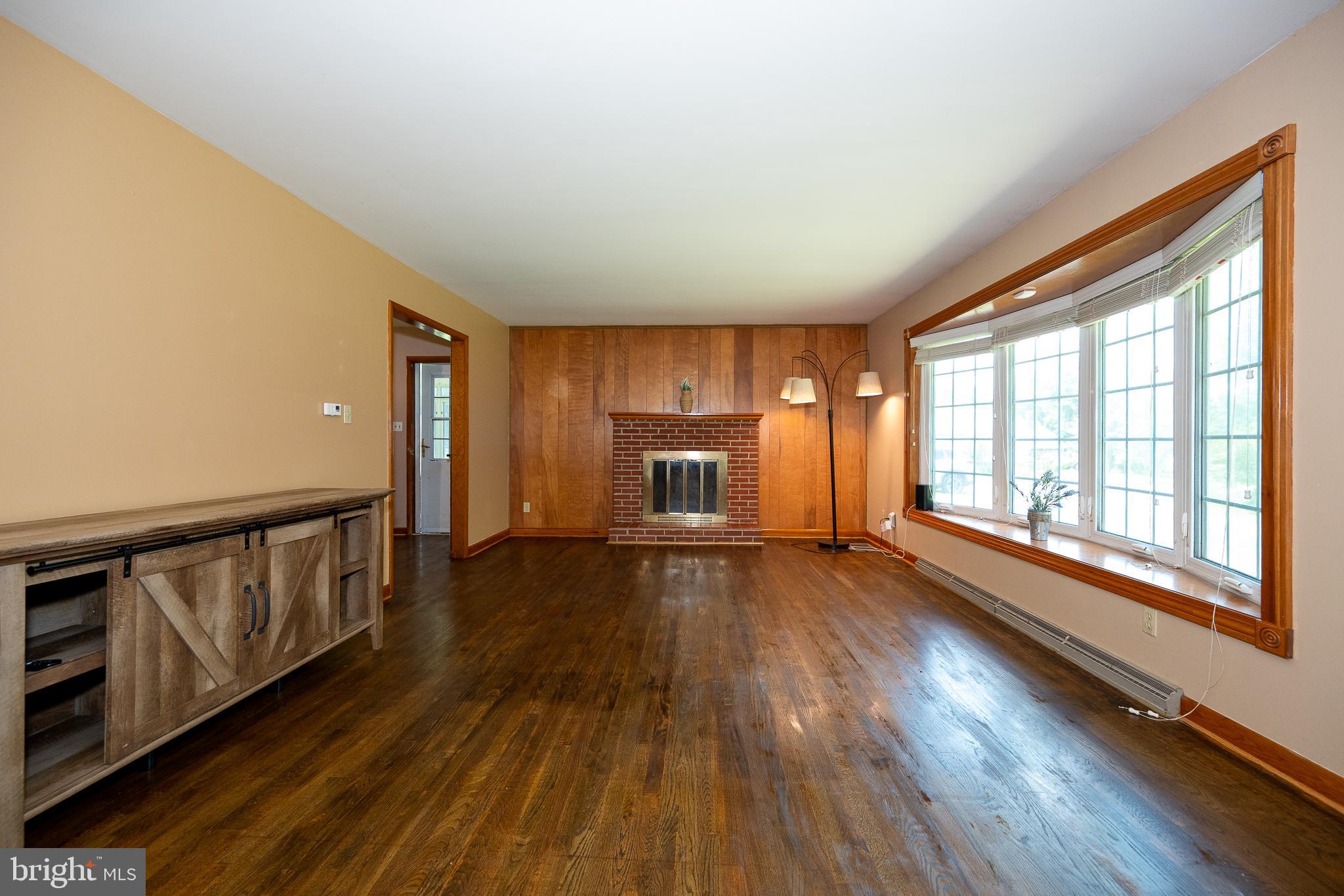 ELKTON - Residential