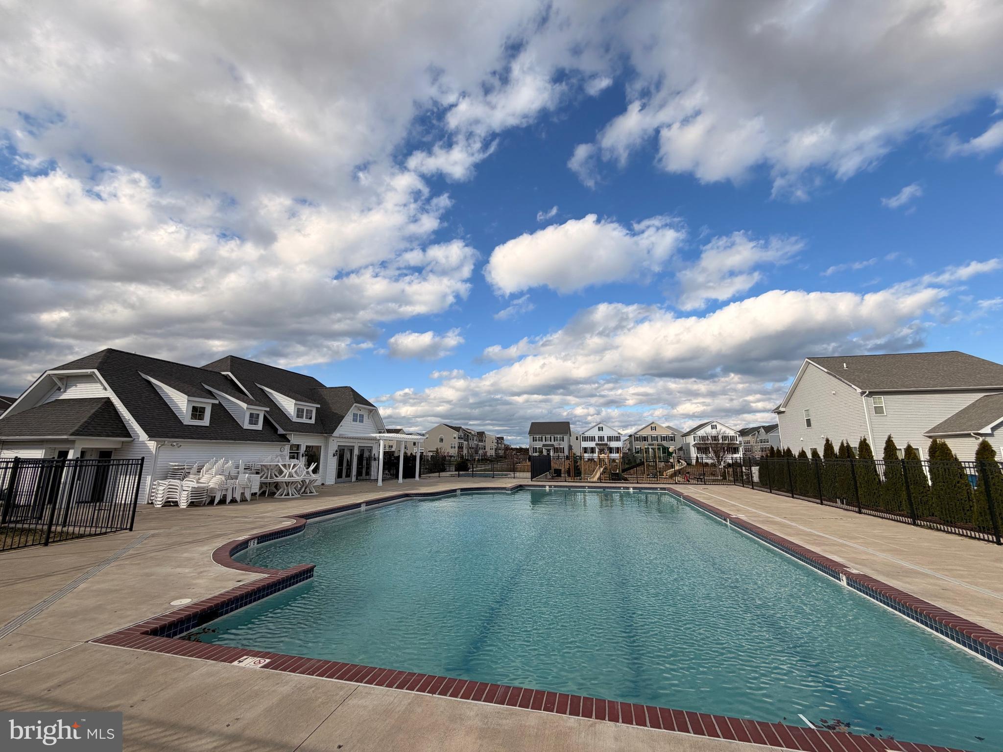 ELLENDALE - Residential