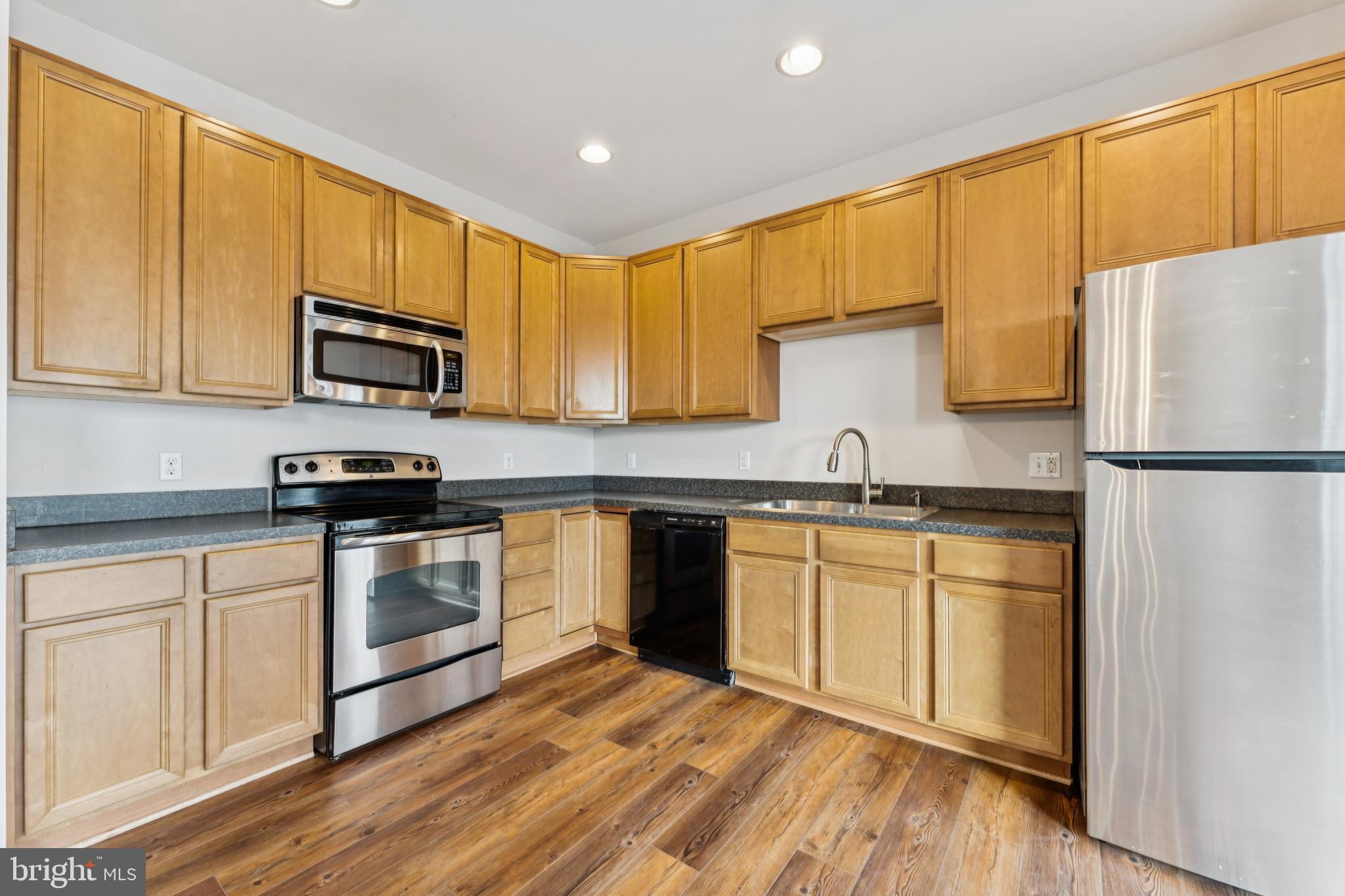 ELLENDALE - Residential