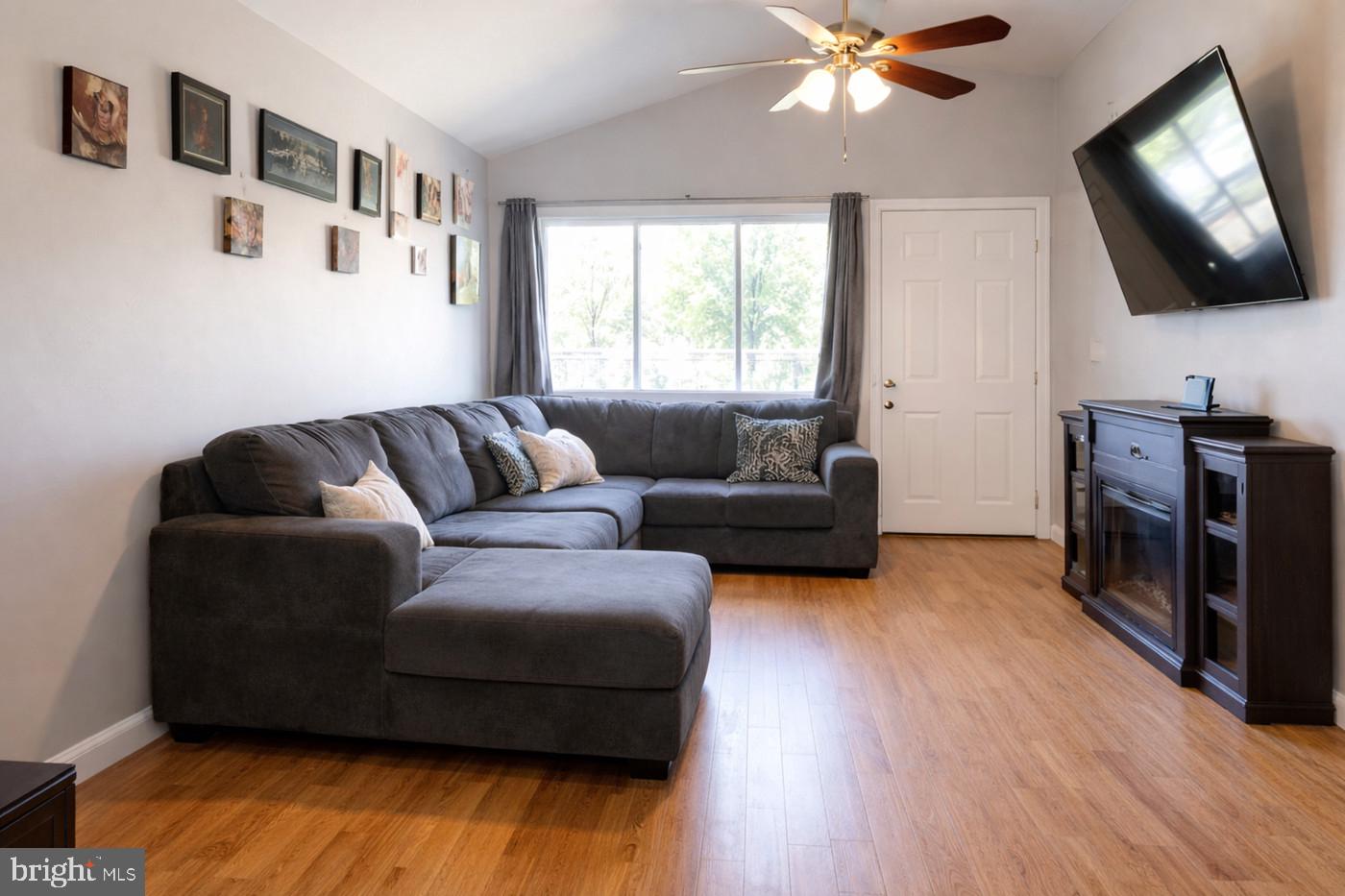 856 WOODLANE ROAD