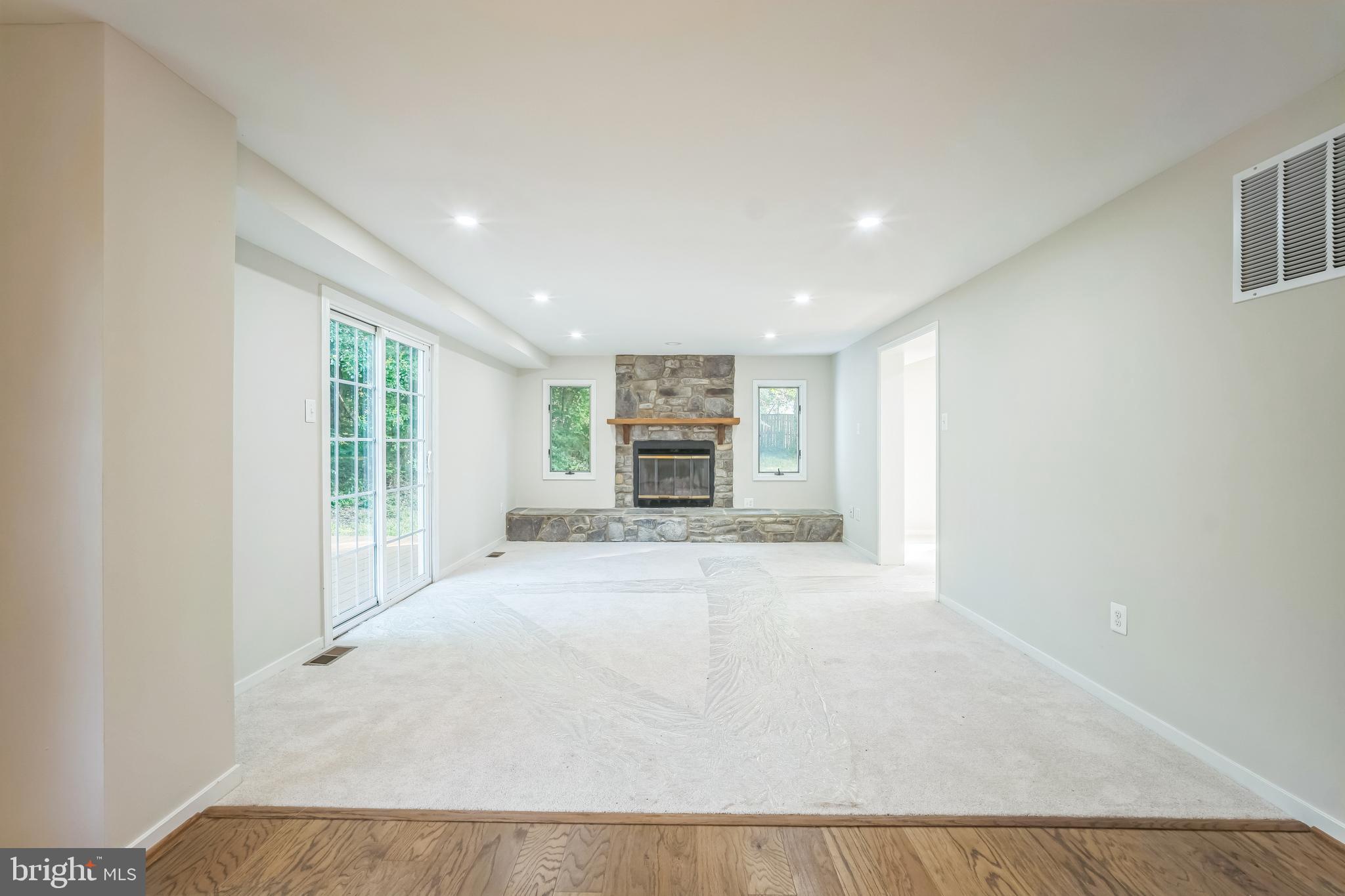 CENTREVILLE FARMS - Residential