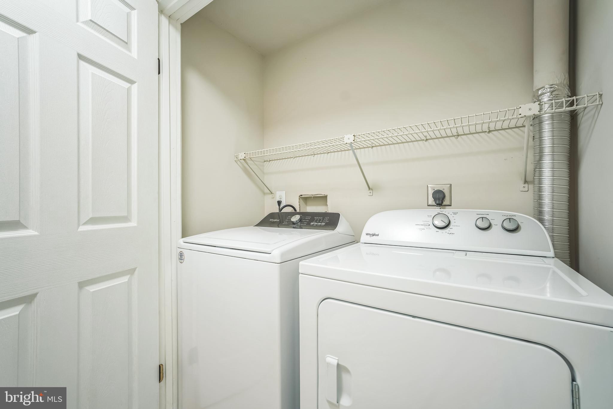 CENTREVILLE FARMS - Residential