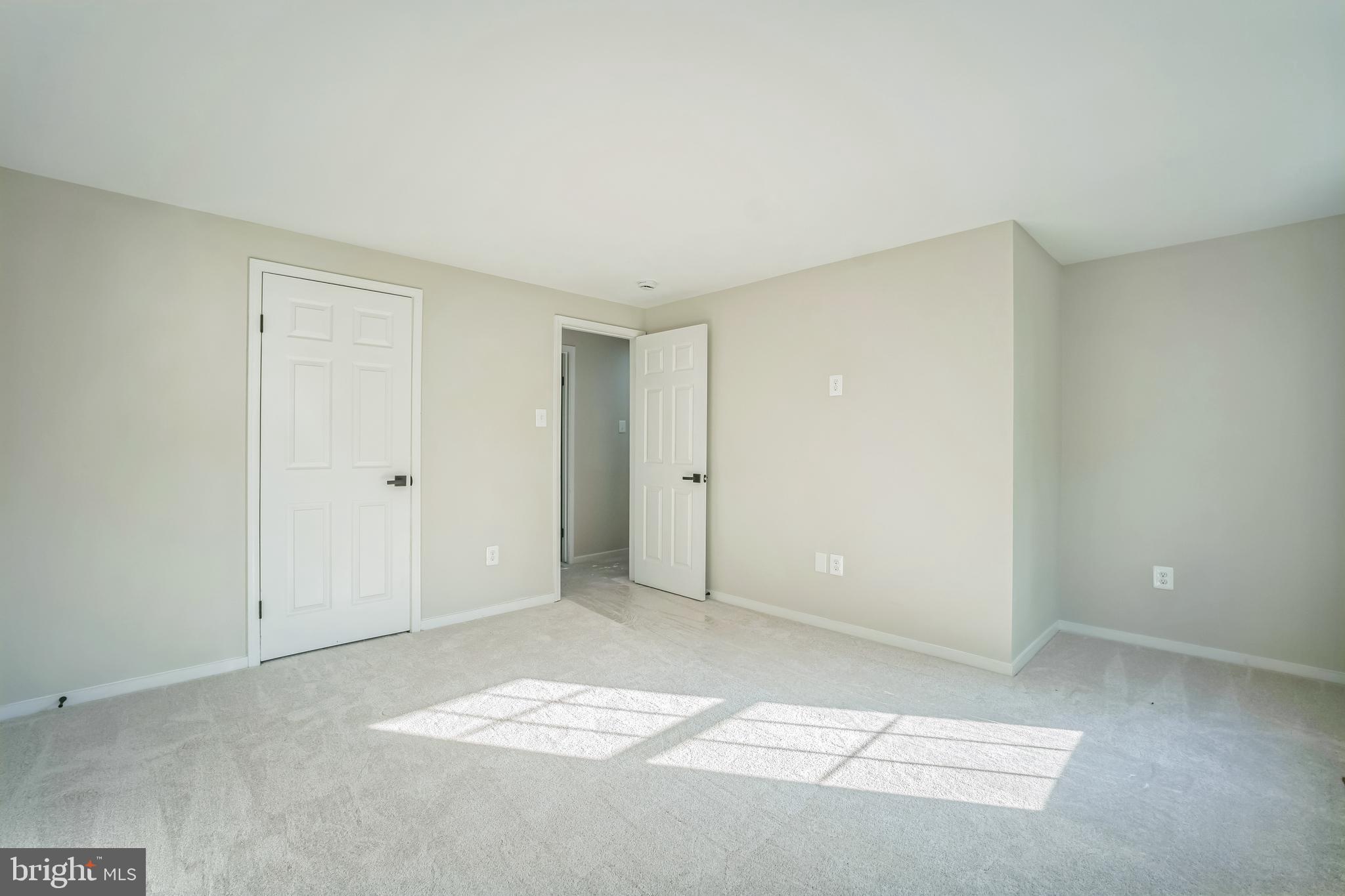 CENTREVILLE FARMS - Residential