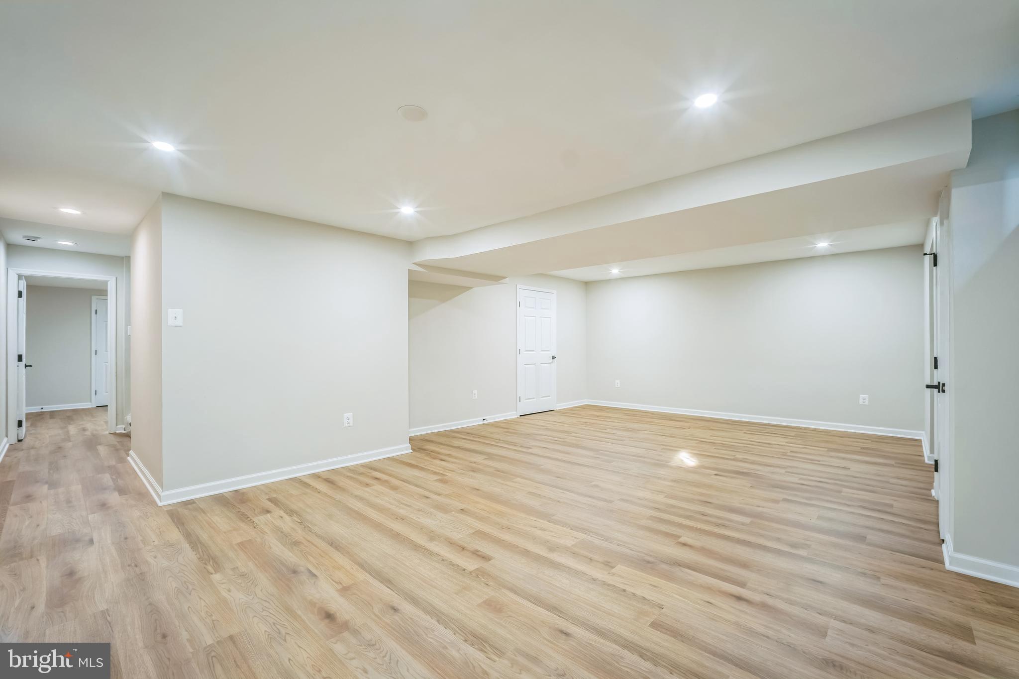 CENTREVILLE FARMS - Residential