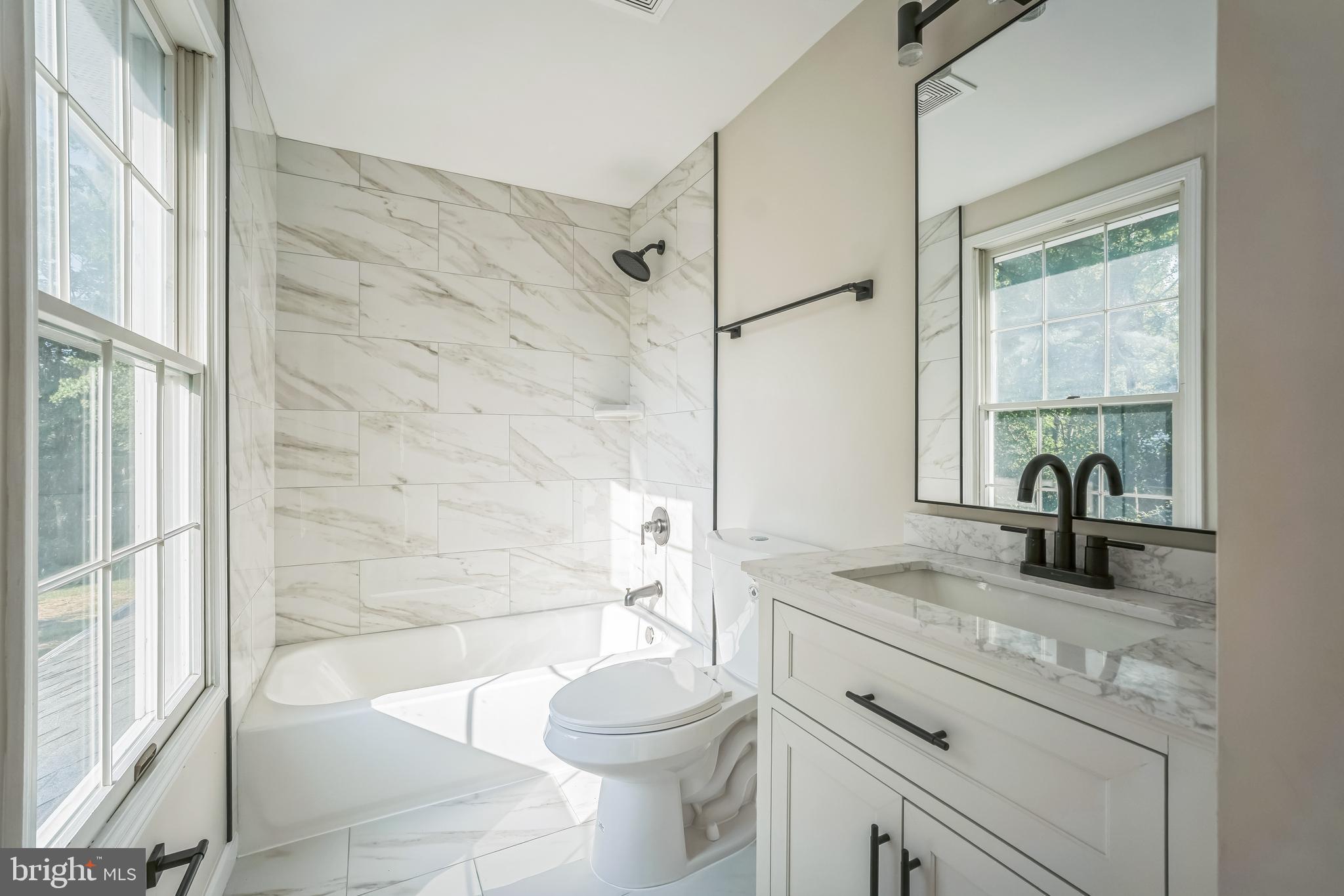 CENTREVILLE FARMS - Residential