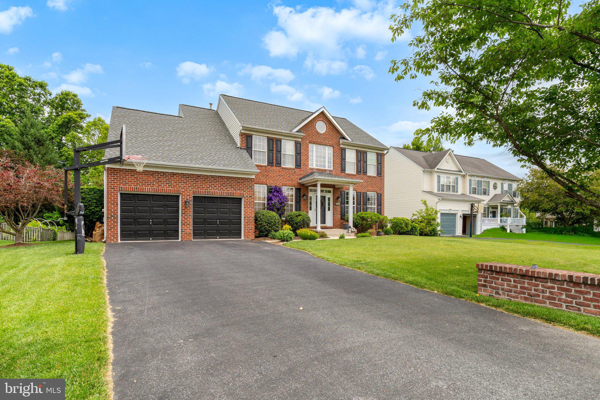 5646 DENFIELD PLACE