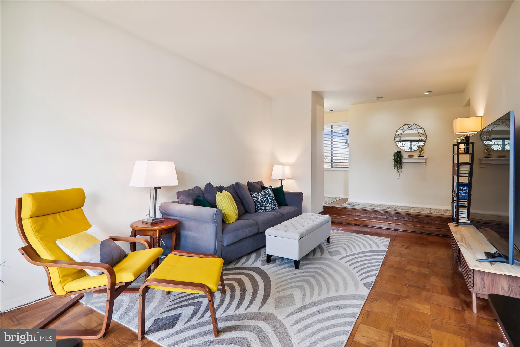 AMERICANA FINMARK - Residential