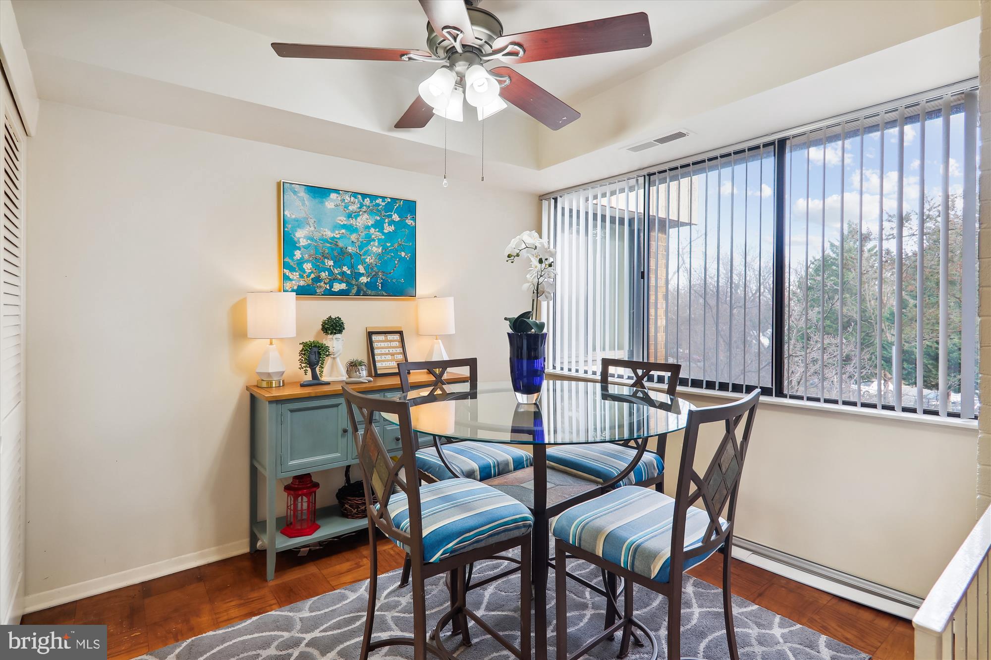 AMERICANA FINMARK - Residential